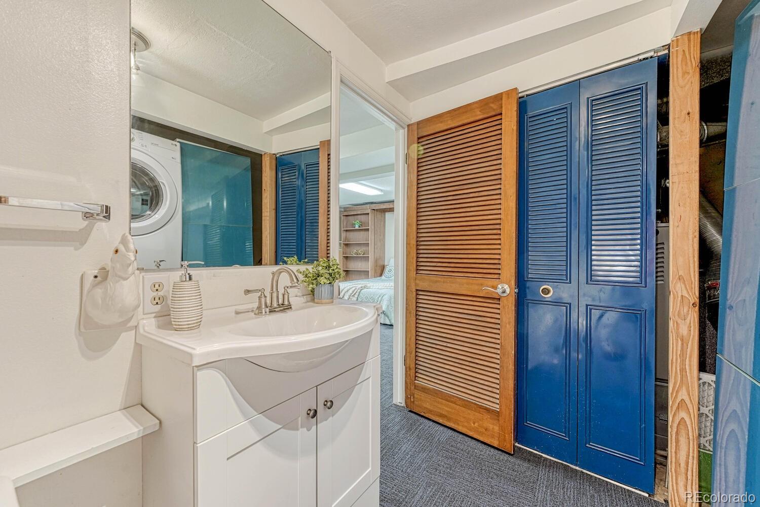 1325 Deby Place