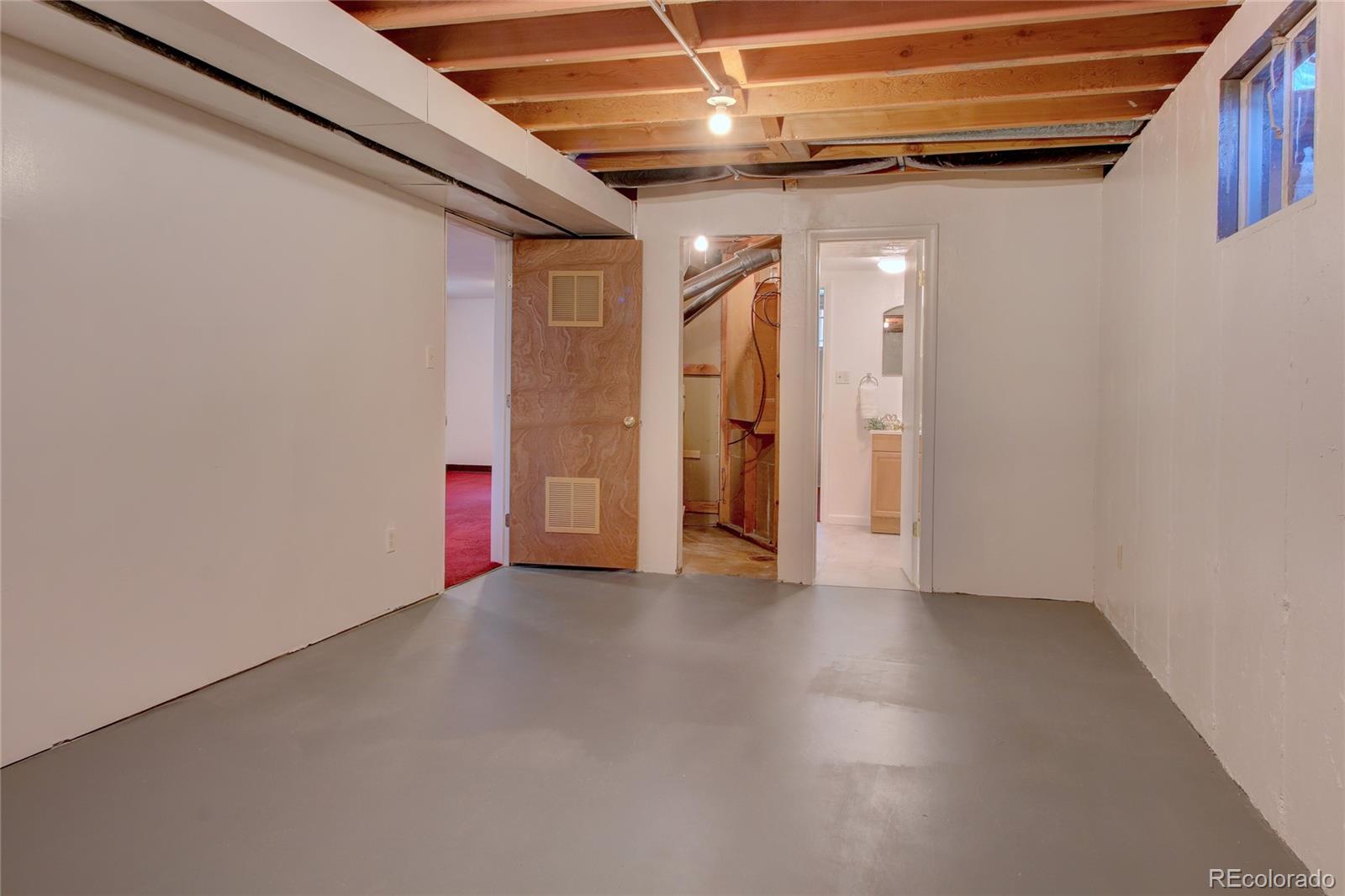 1227 Holmes Drive