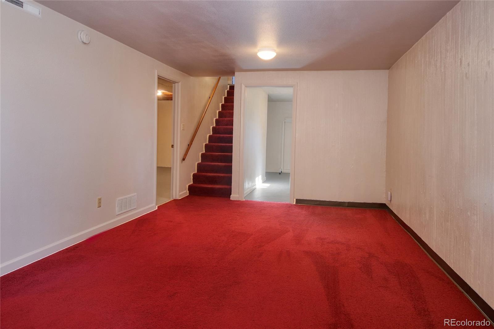 1227 Holmes Drive