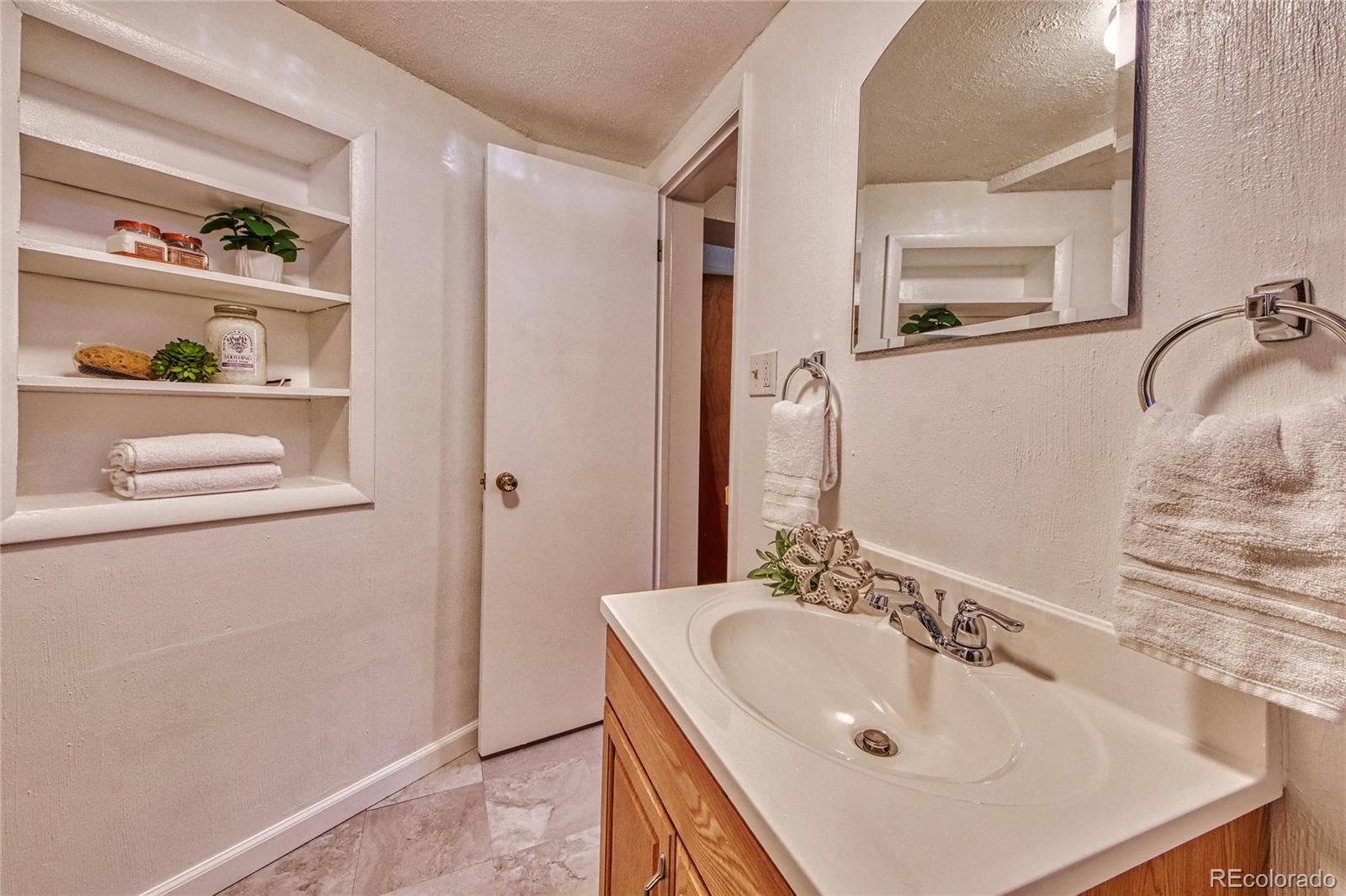 1227 Holmes Drive