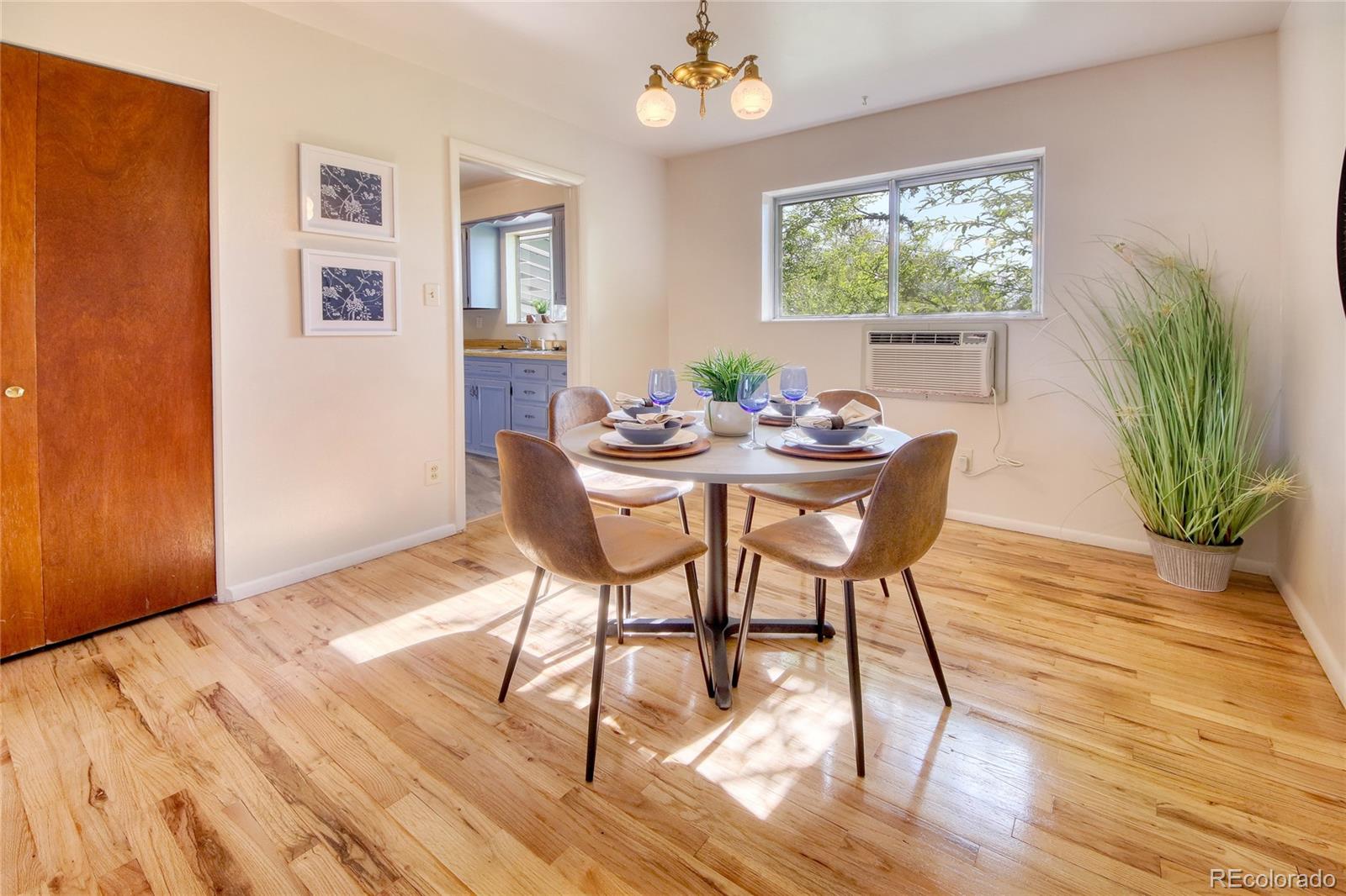 1227 Holmes Drive