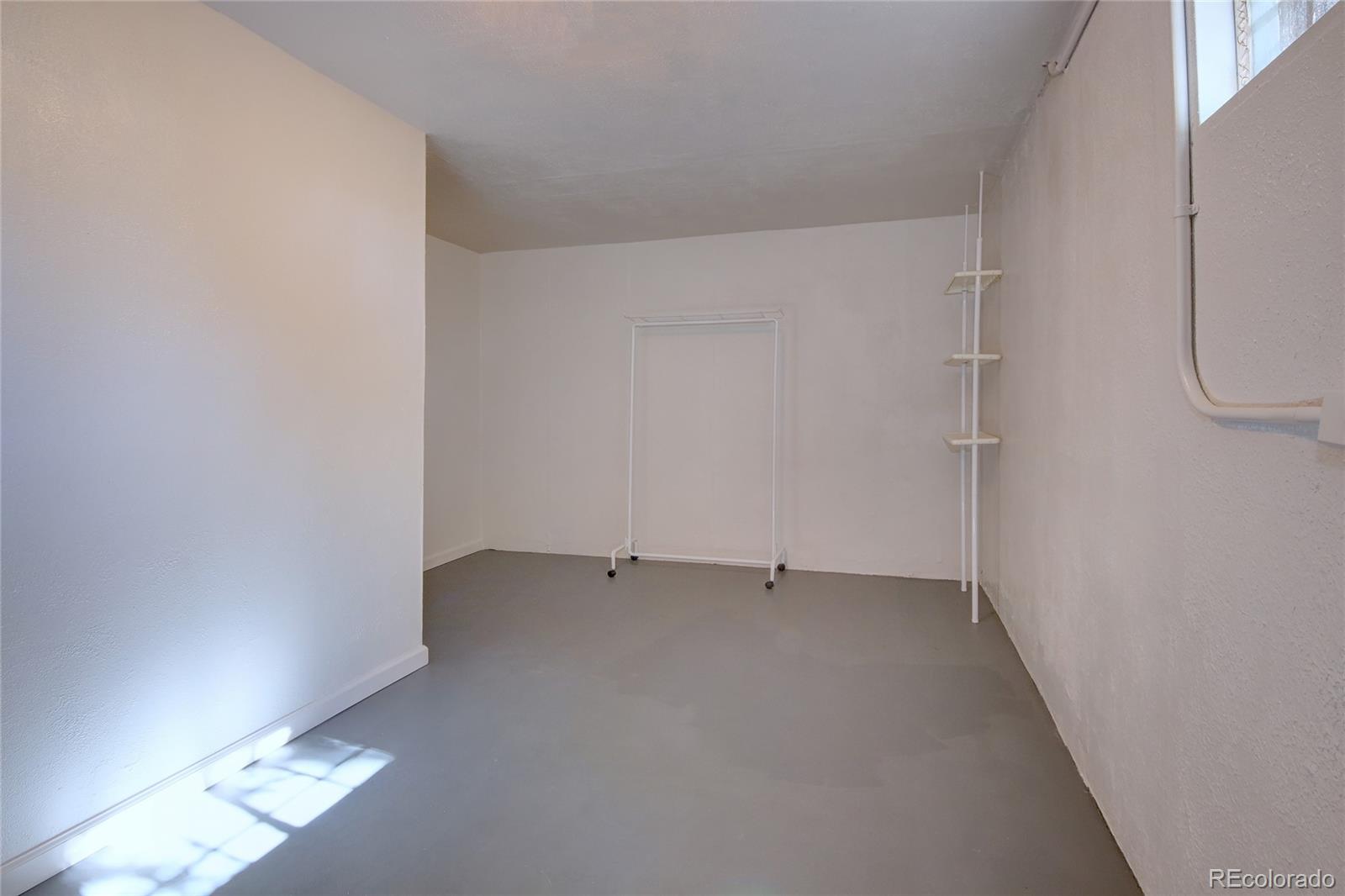 1227 Holmes Drive