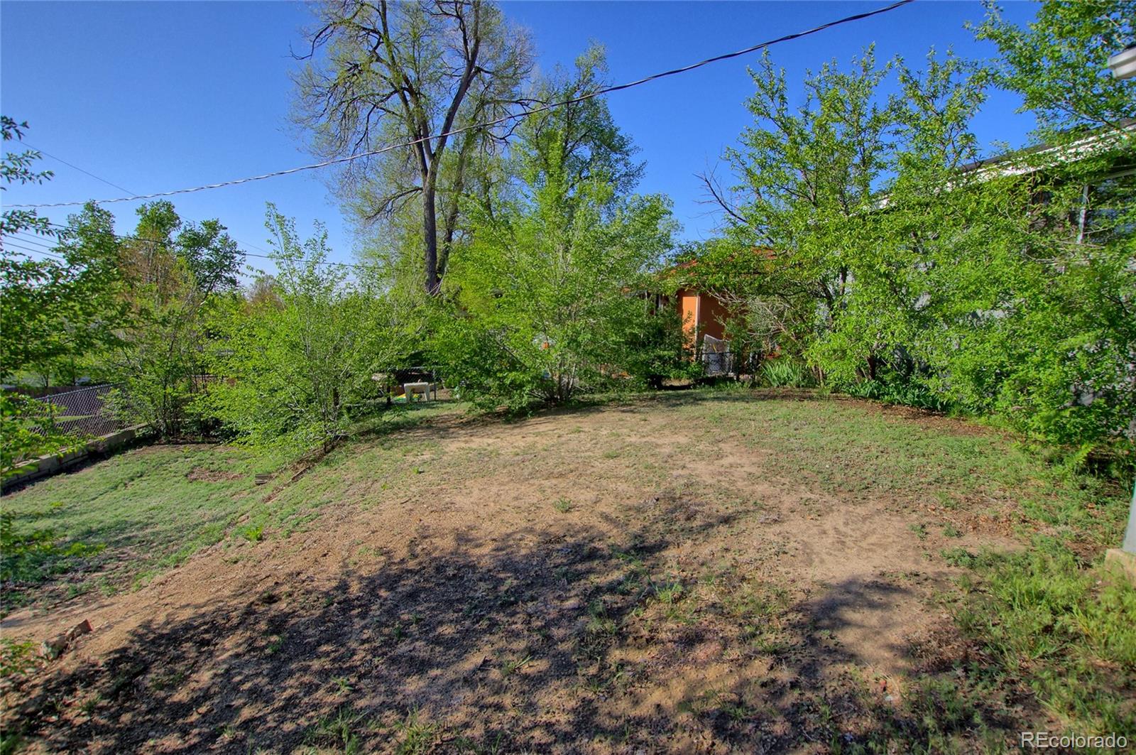 1227 Holmes Drive
