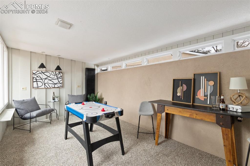 1105 Mercury Drive
