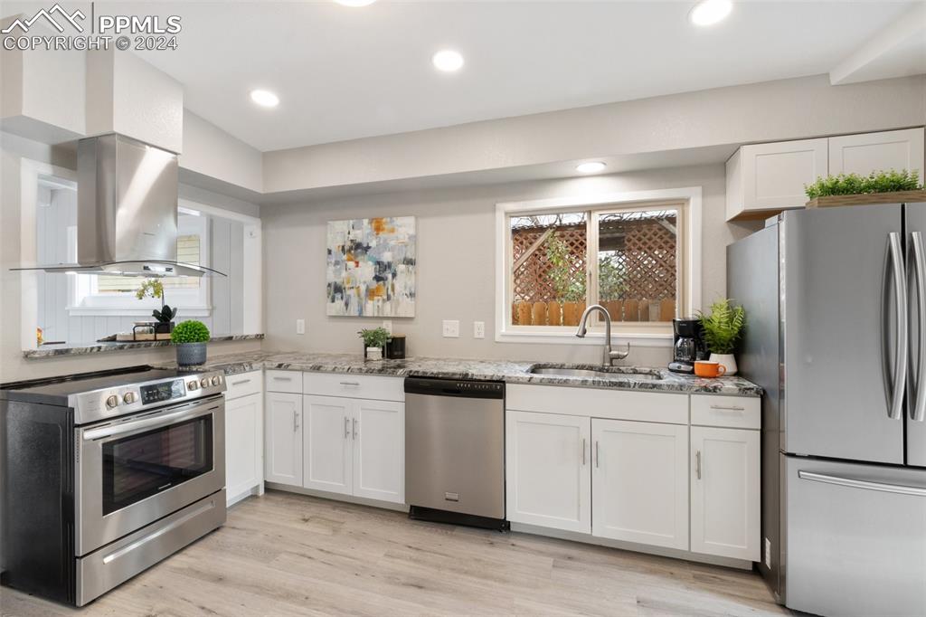 1105 Mercury Drive