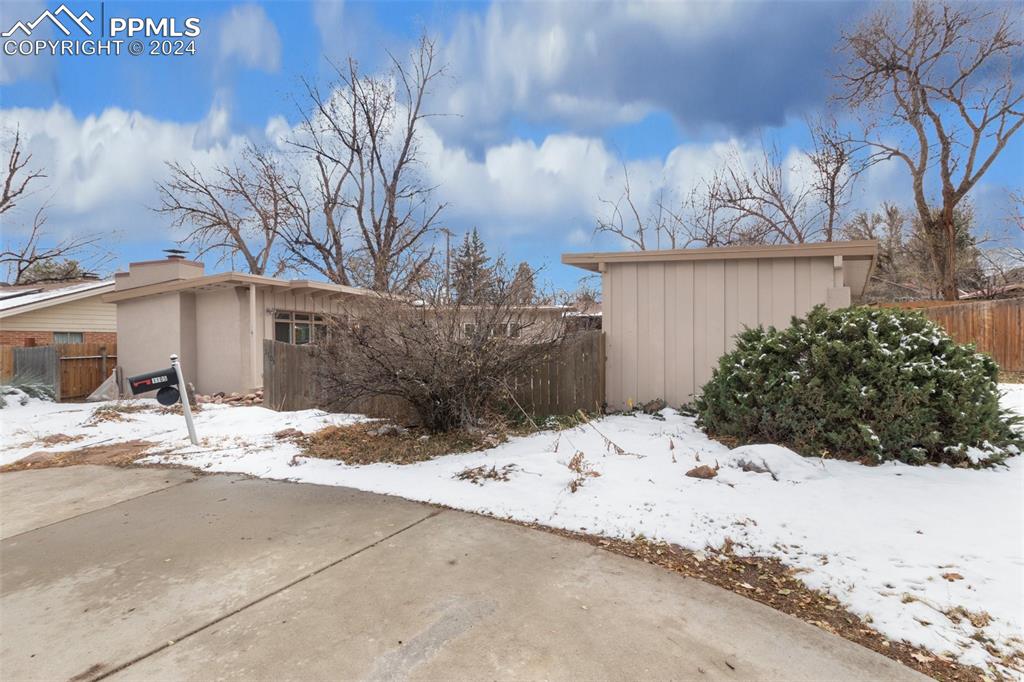 1105 Mercury Drive