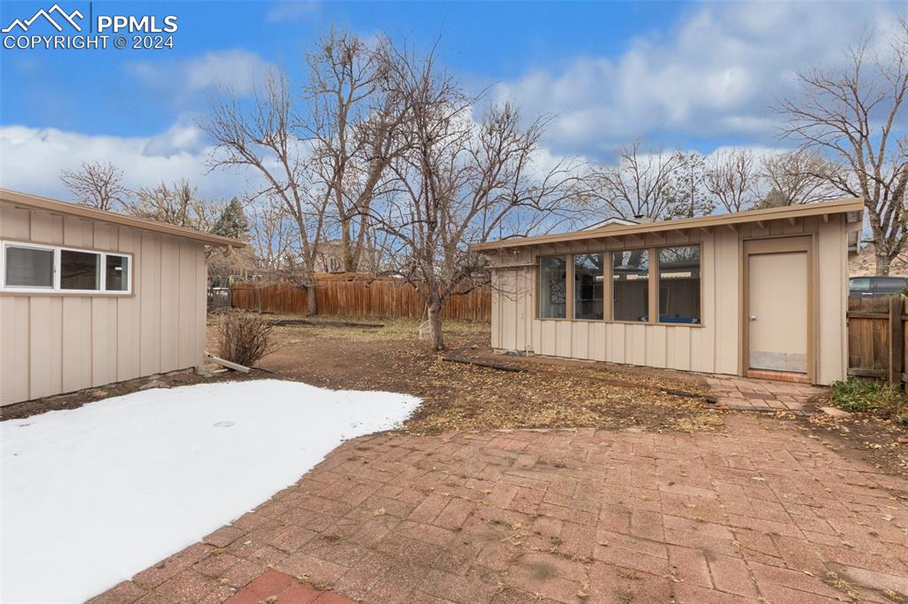1105 Mercury Drive