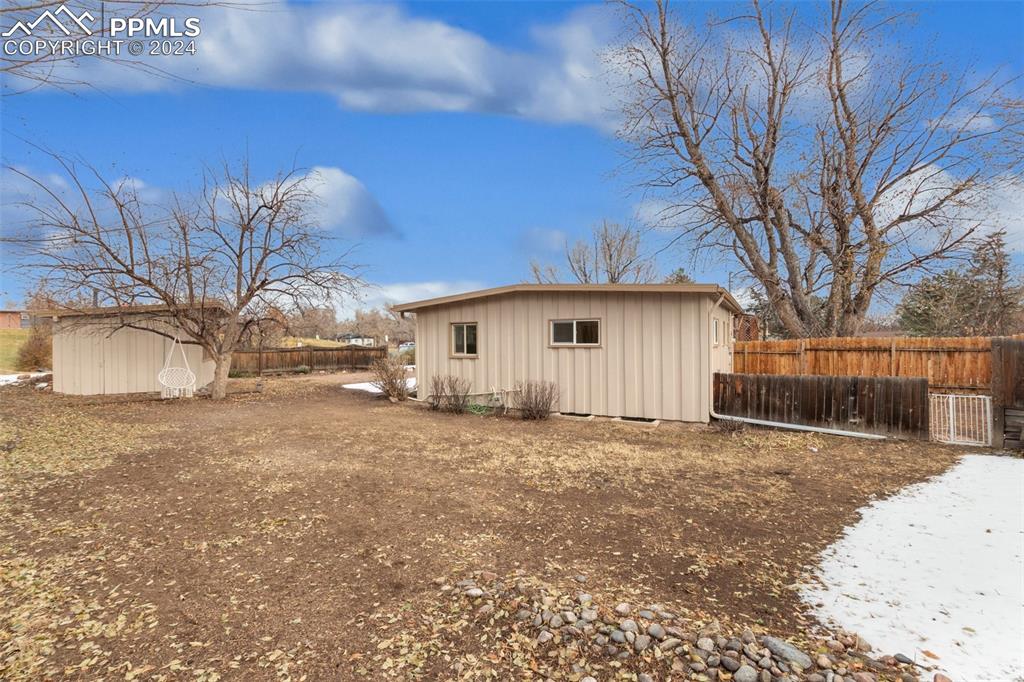 1105 Mercury Drive