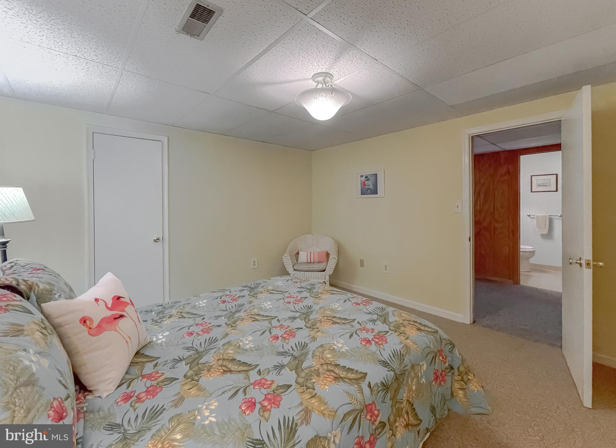 9035 Mary Ann Dr