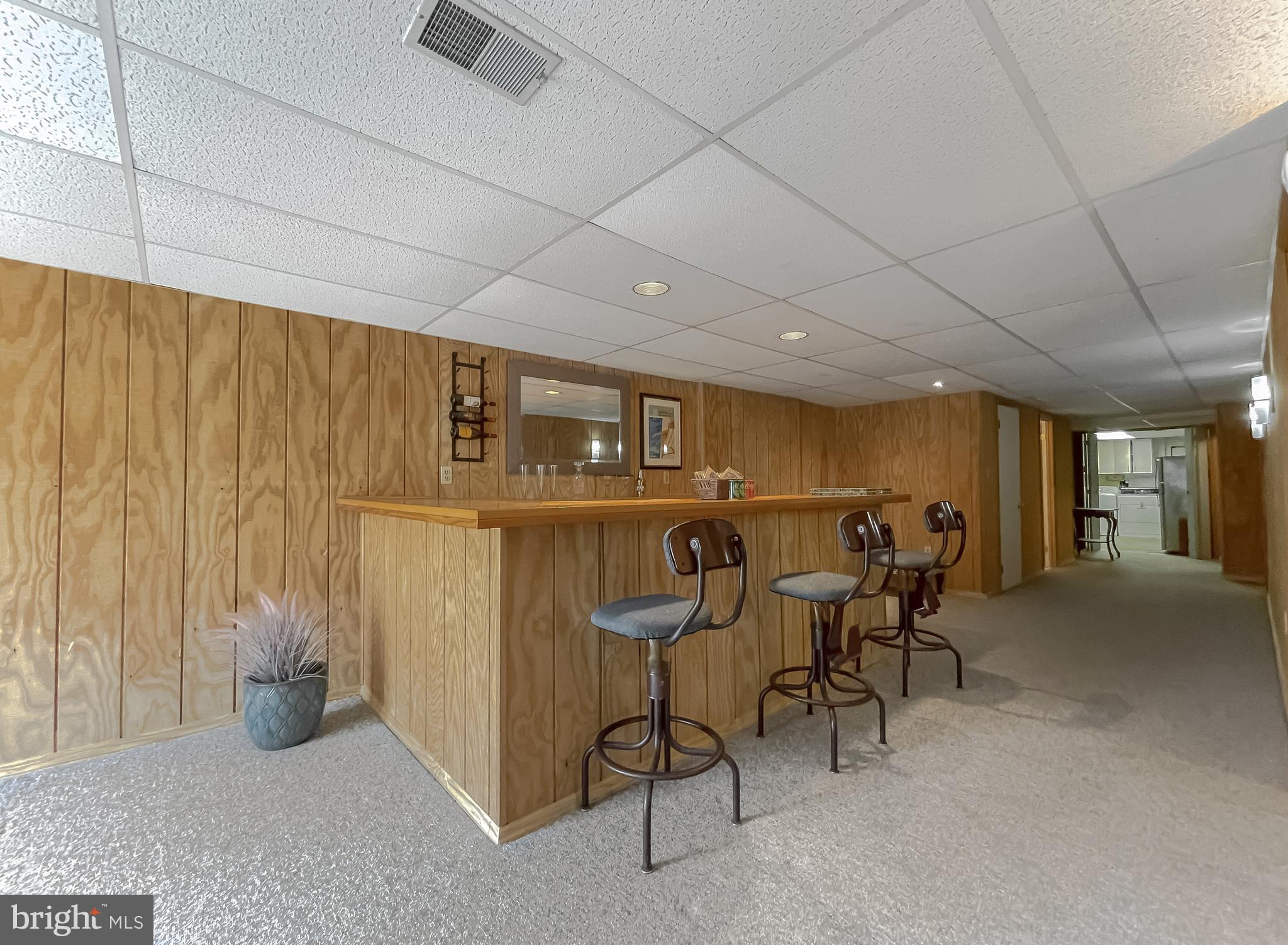 9035 Mary Ann Dr