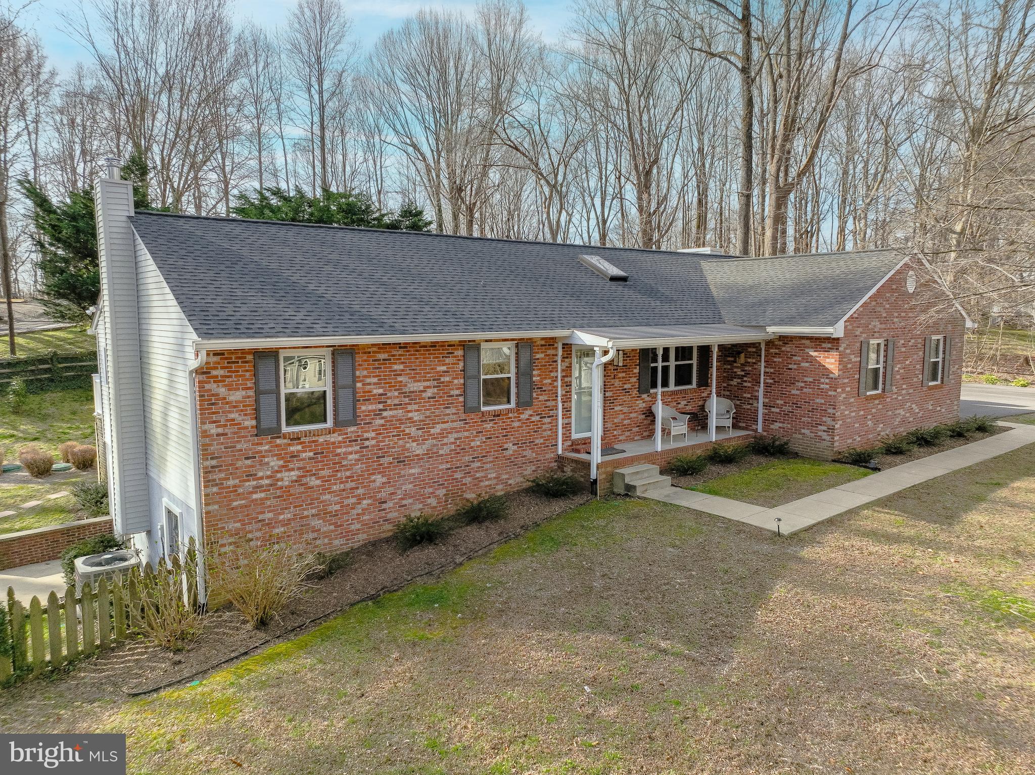 9035 Mary Ann Dr