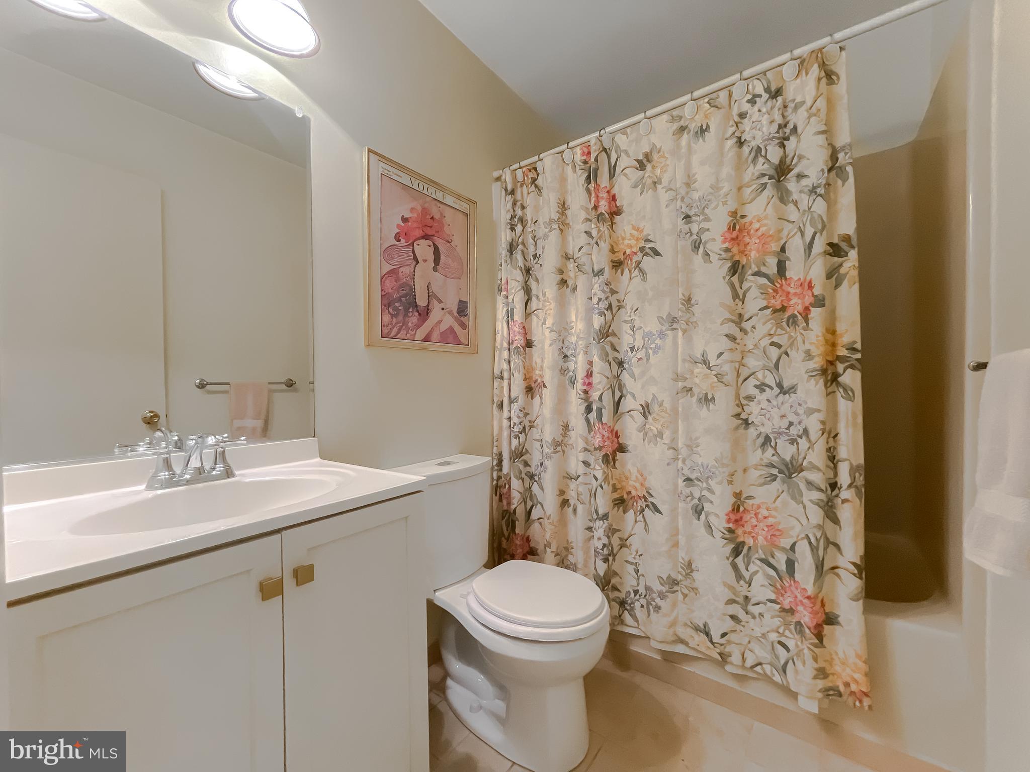 9035 Mary Ann Dr