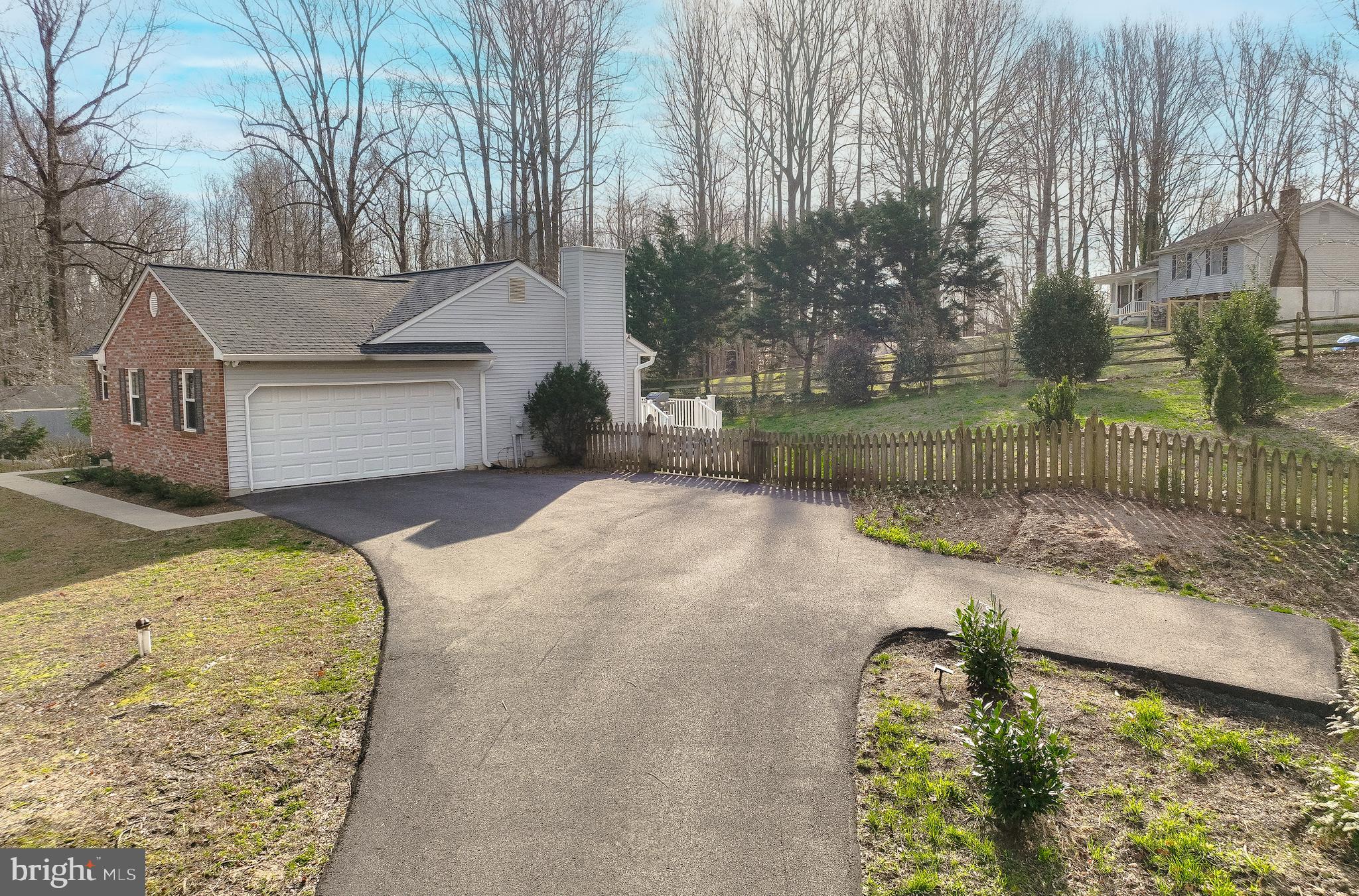 9035 Mary Ann Dr