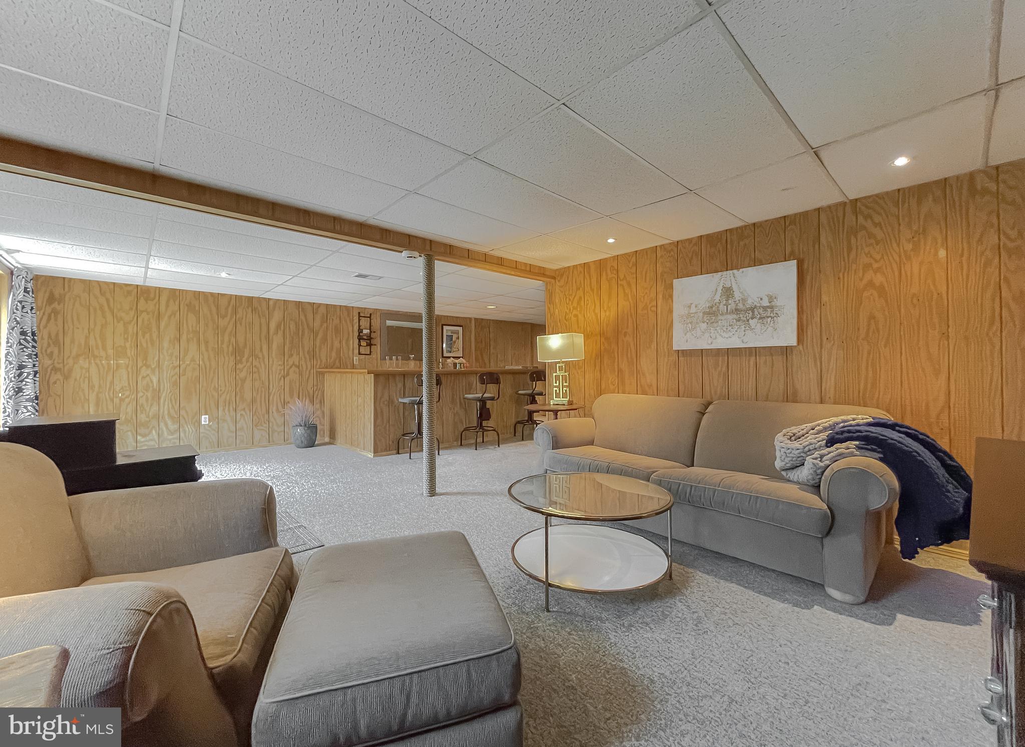 9035 Mary Ann Dr