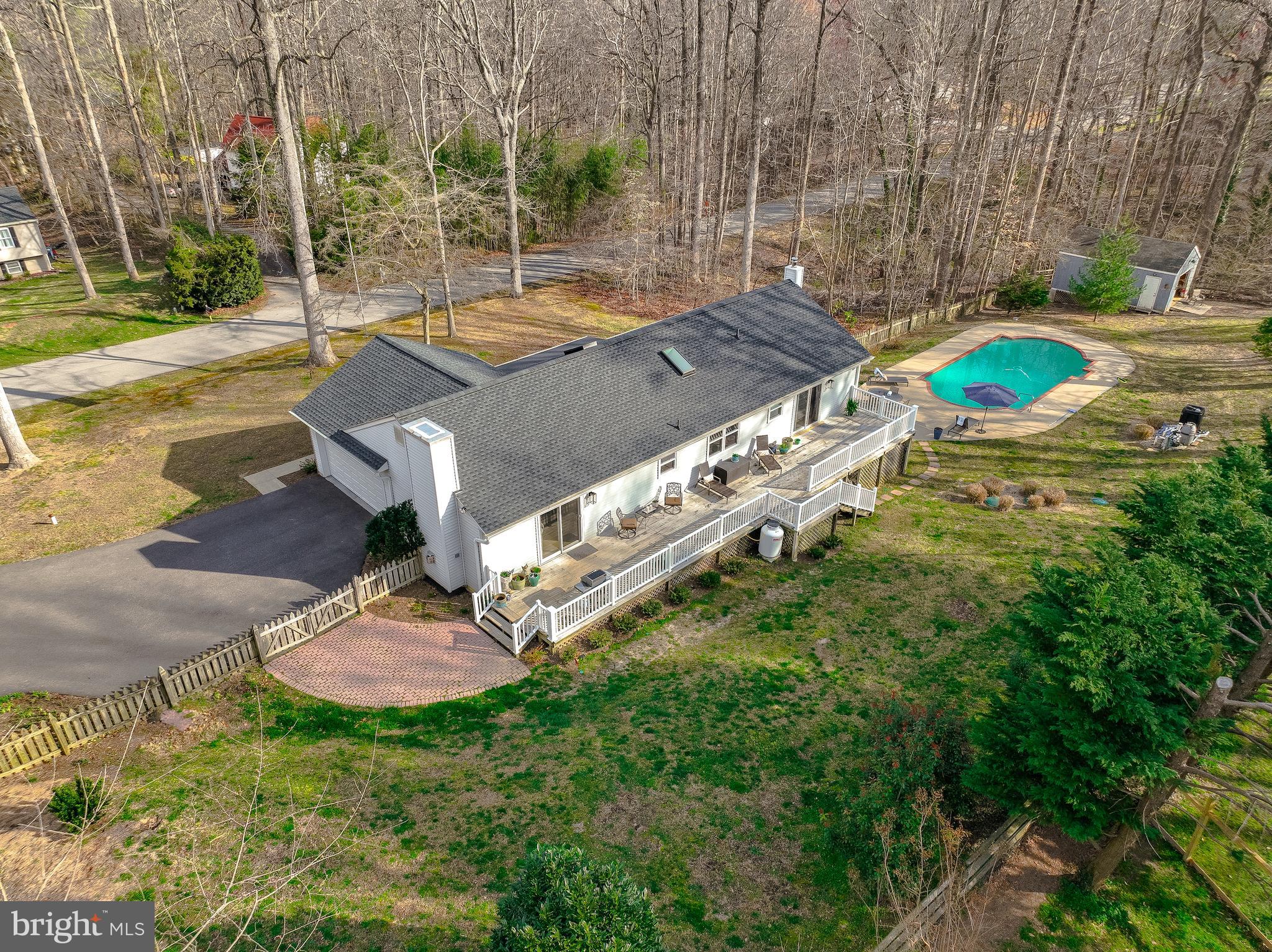 9035 Mary Ann Dr