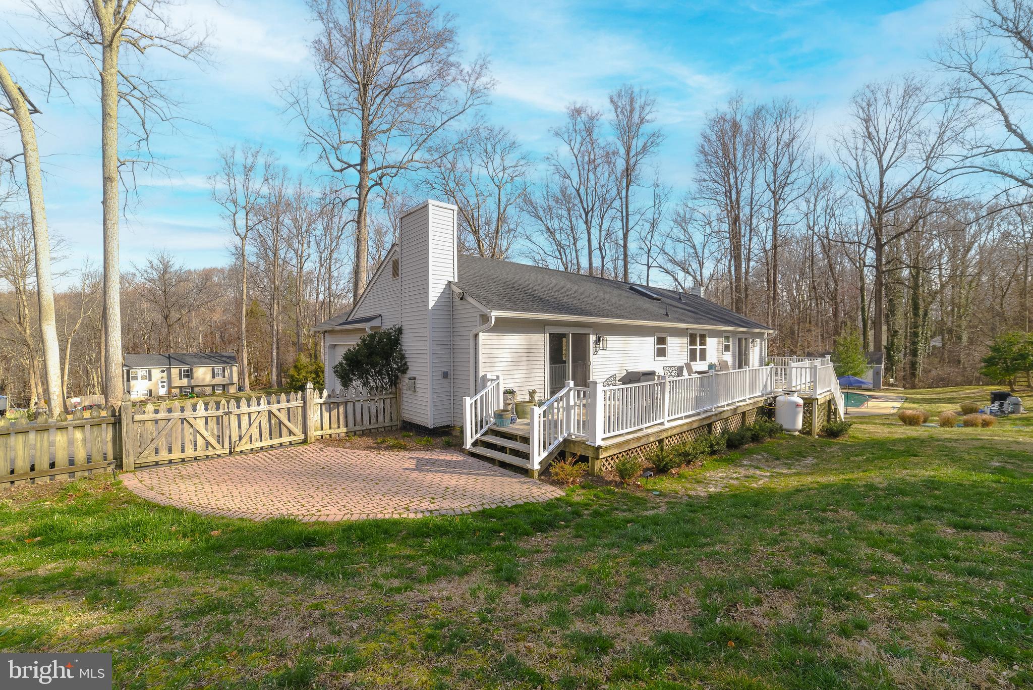9035 Mary Ann Dr