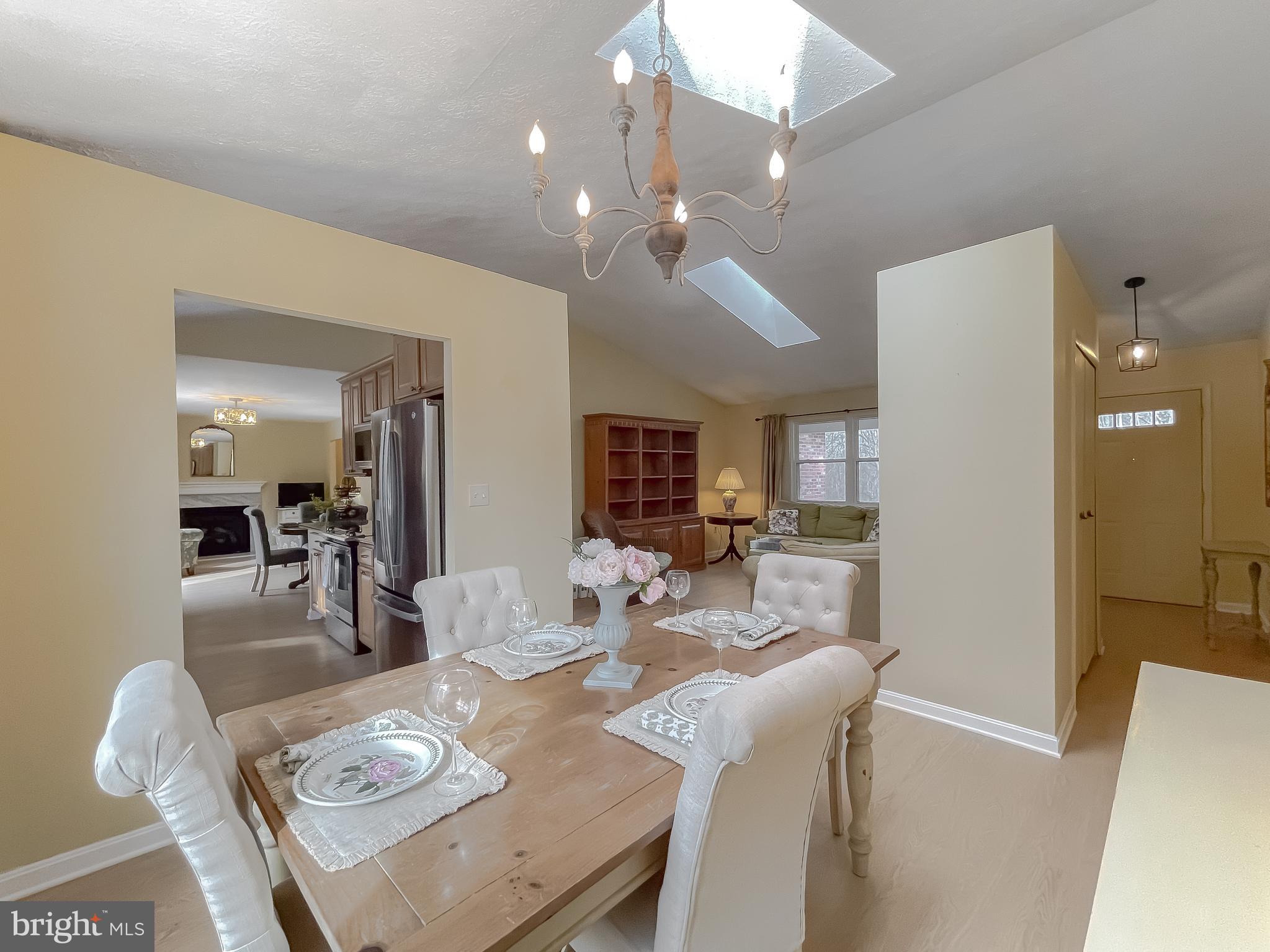 9035 Mary Ann Dr