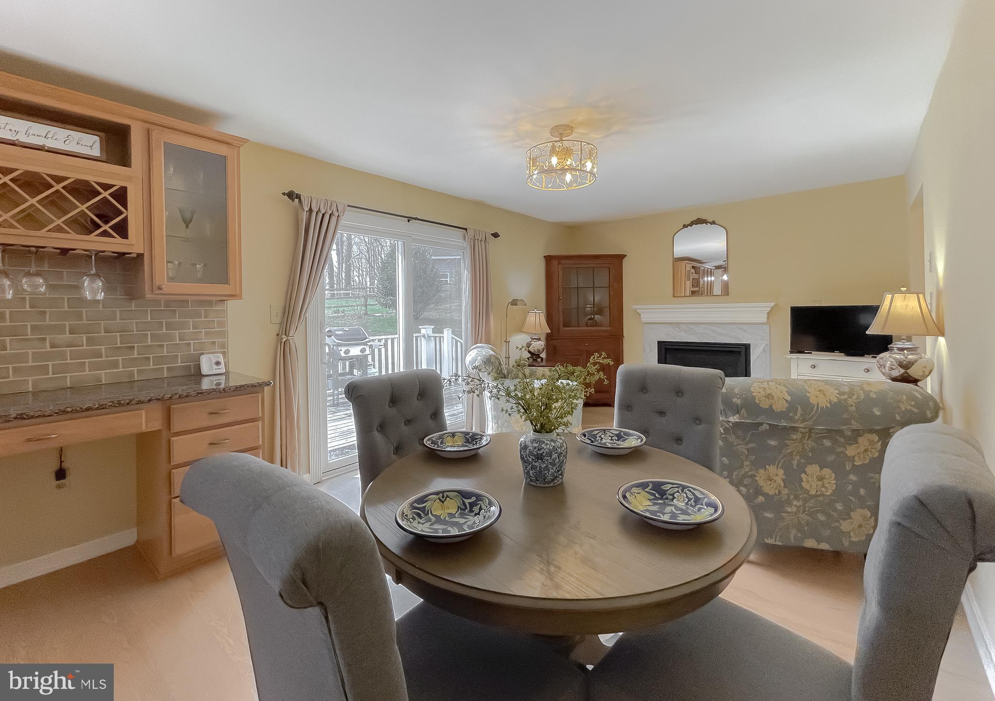 9035 Mary Ann Dr