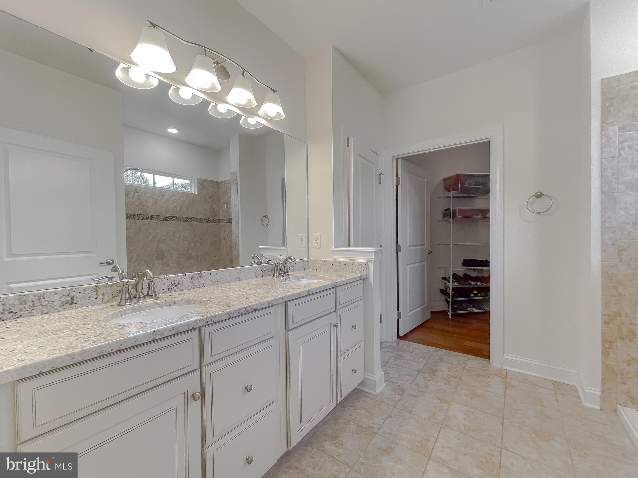 10428 Sunshine Pl