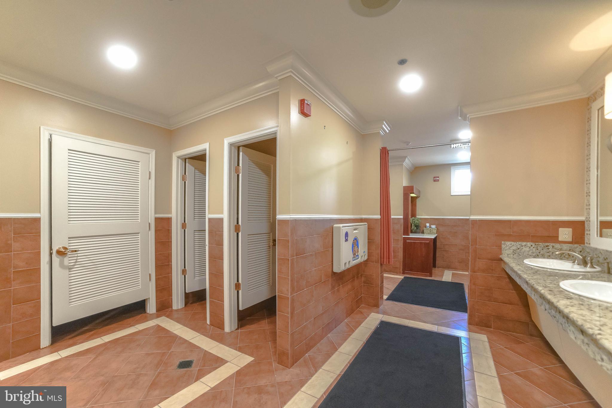 10428 Sunshine Pl