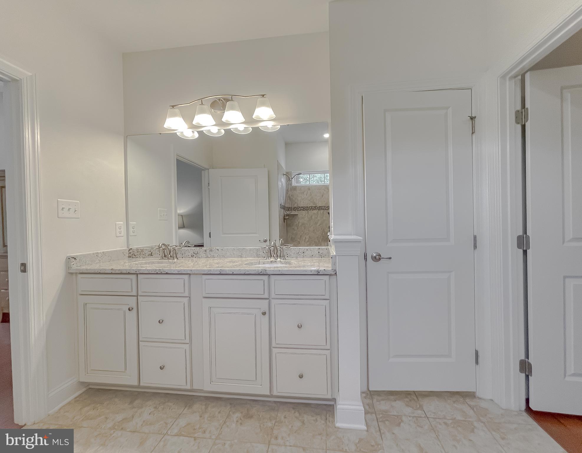 10428 Sunshine Pl