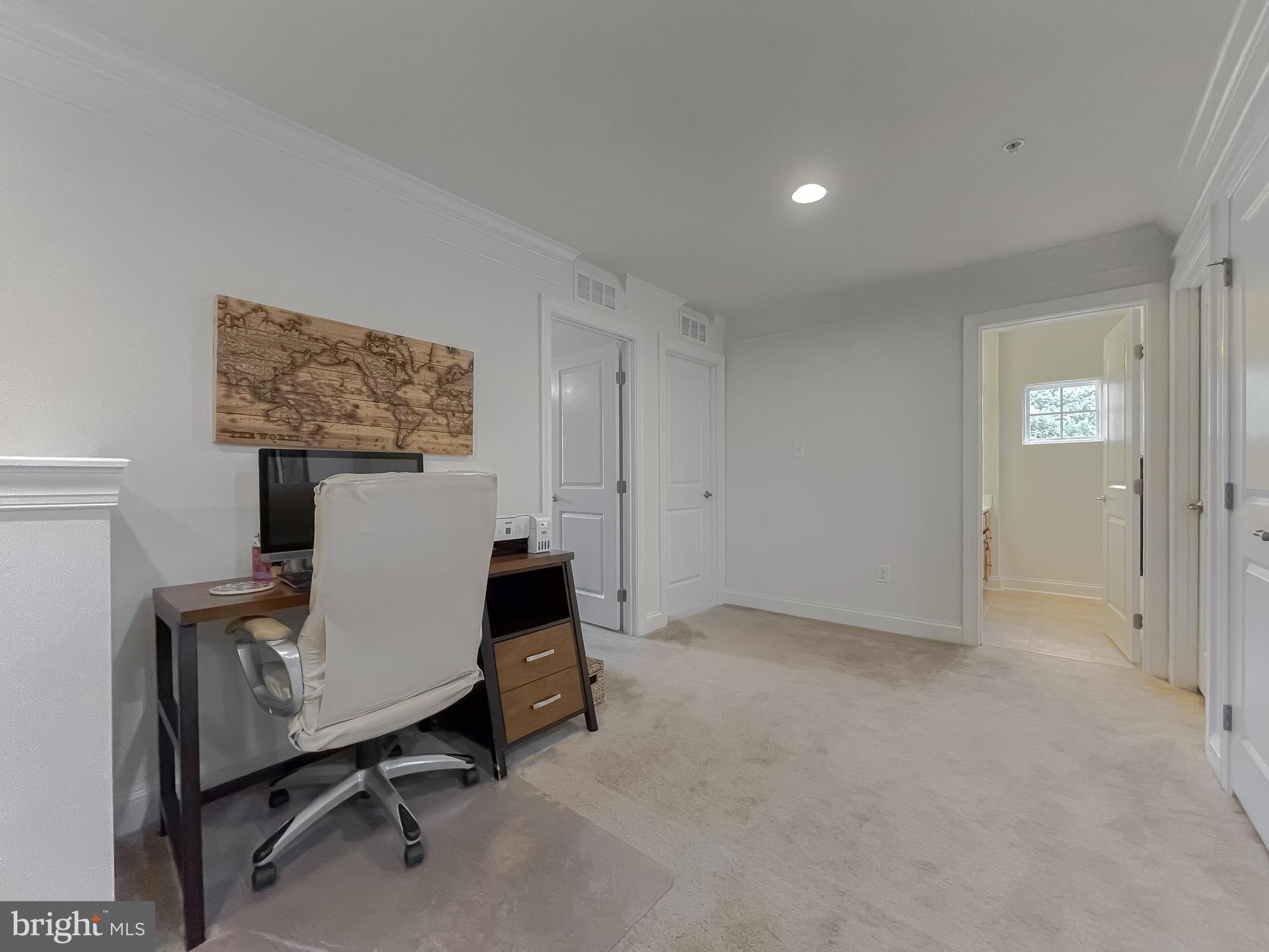 10428 Sunshine Pl