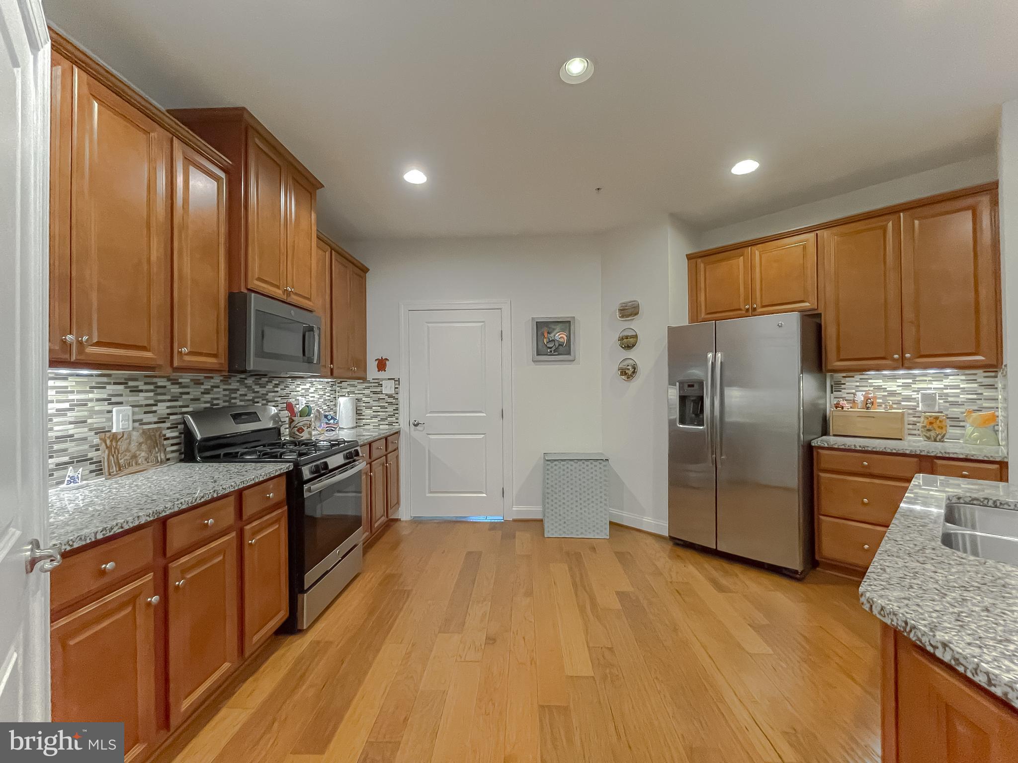 10428 Sunshine Pl