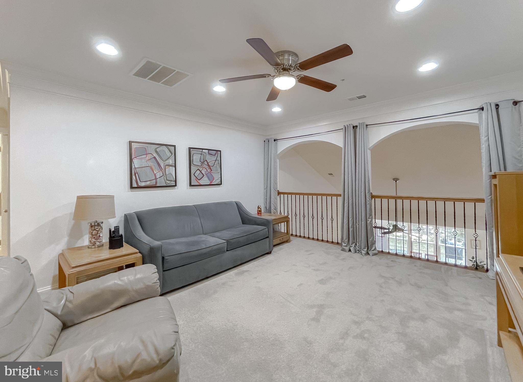10428 Sunshine Pl