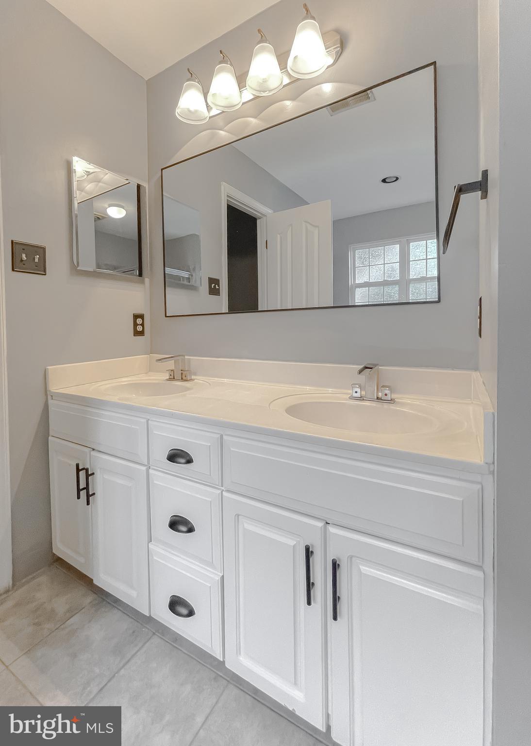 3680 Prince Edward Dr
