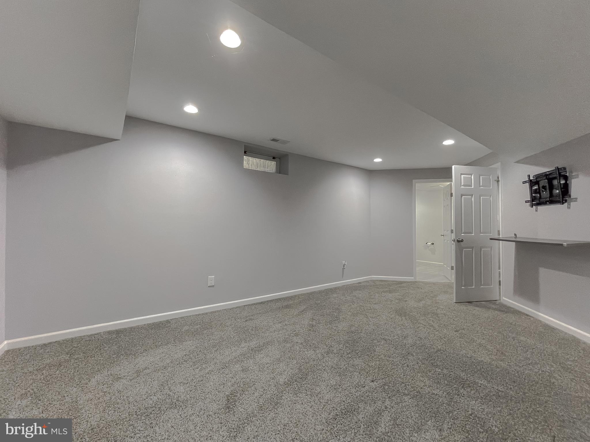 3680 Prince Edward Dr
