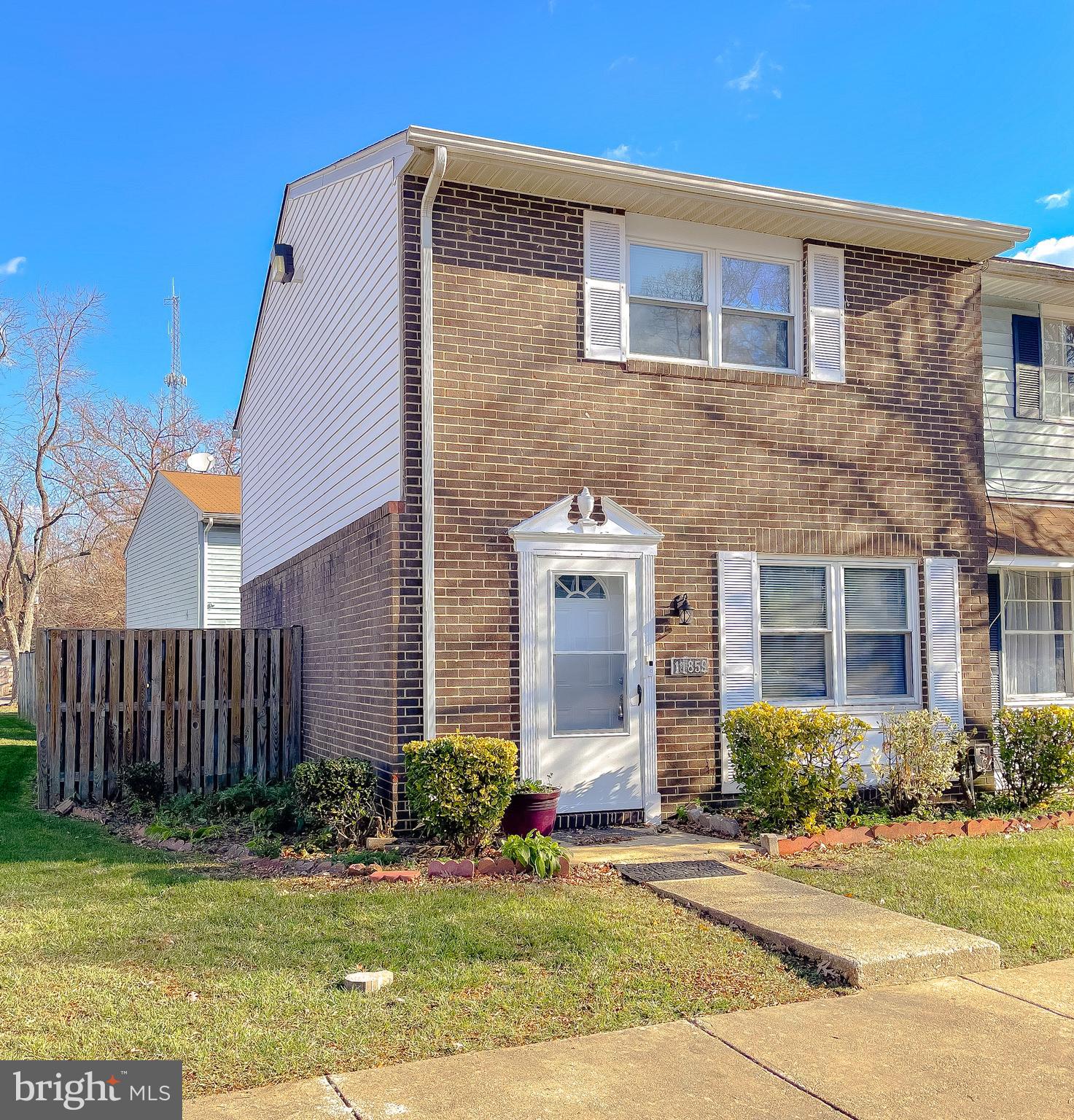 11859 Oak Manor Dr #23