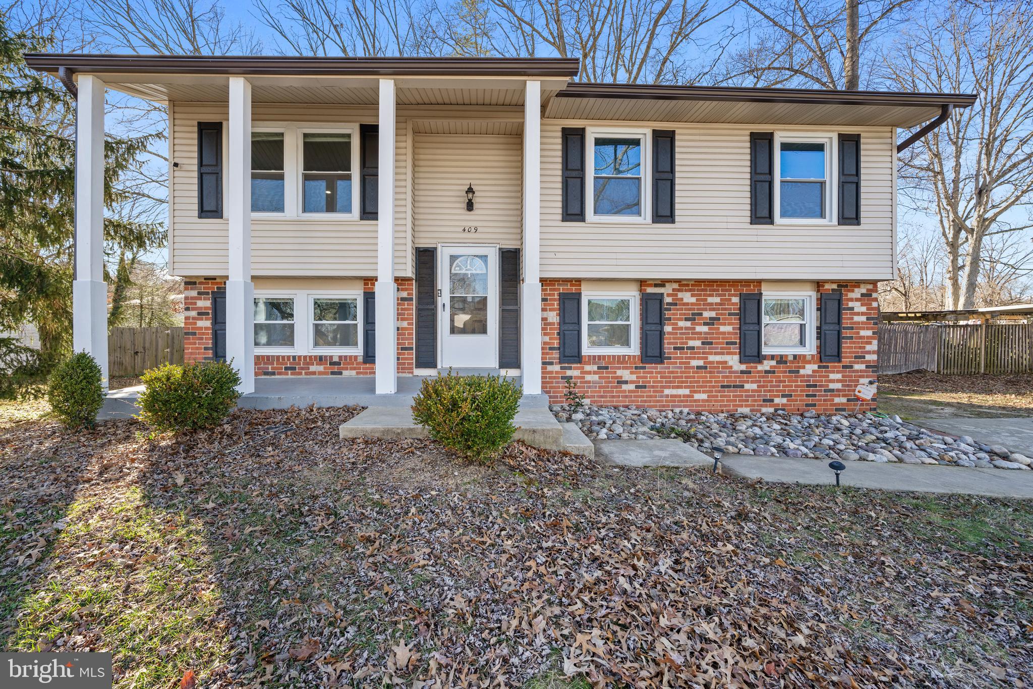 409 University Dr