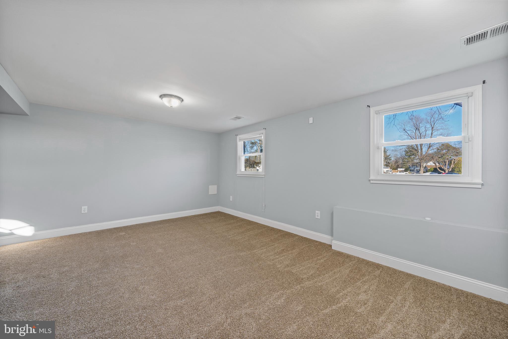 409 University Dr