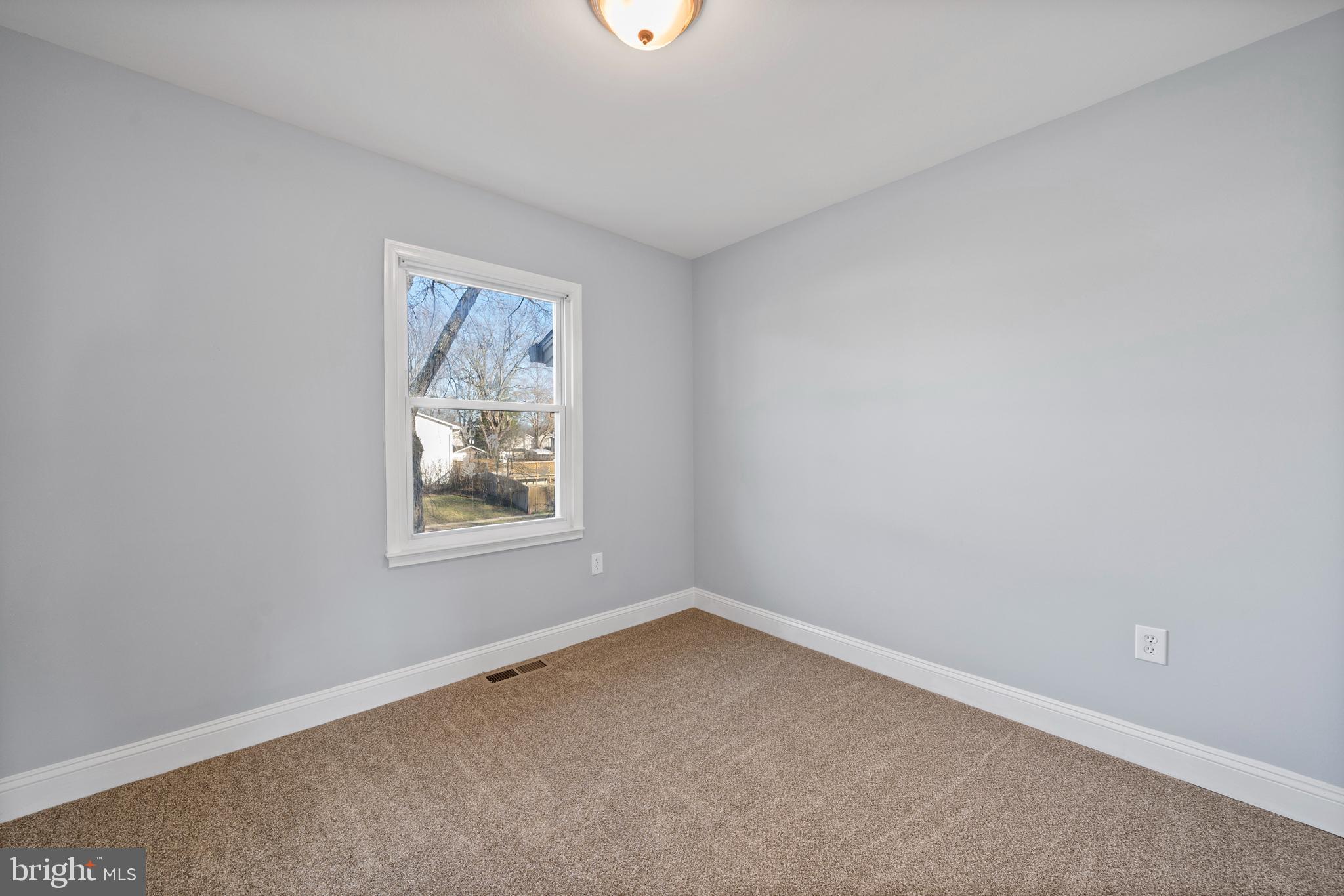 409 University Dr