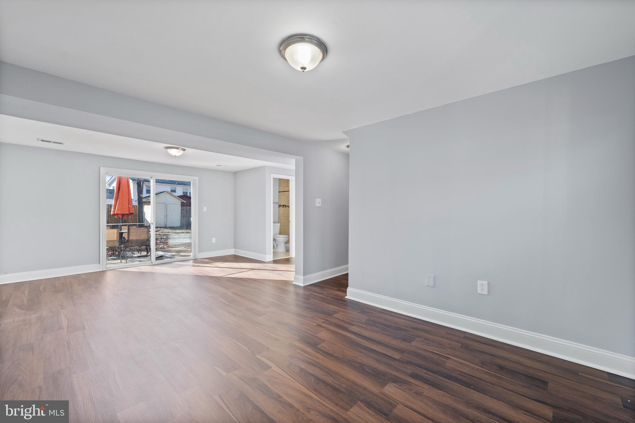 409 University Dr