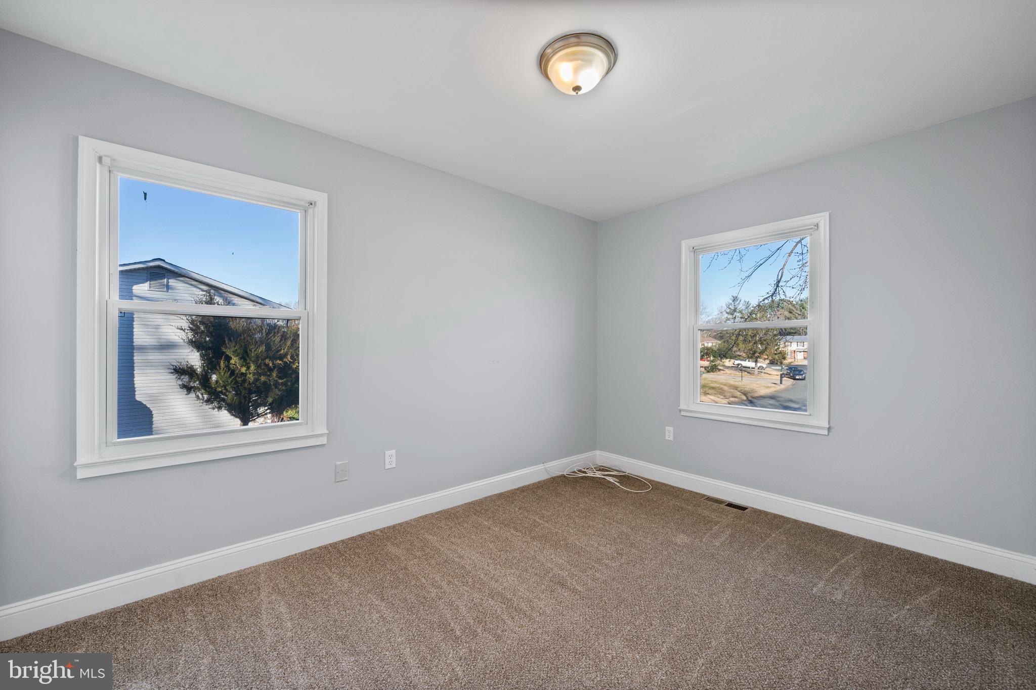409 University Dr