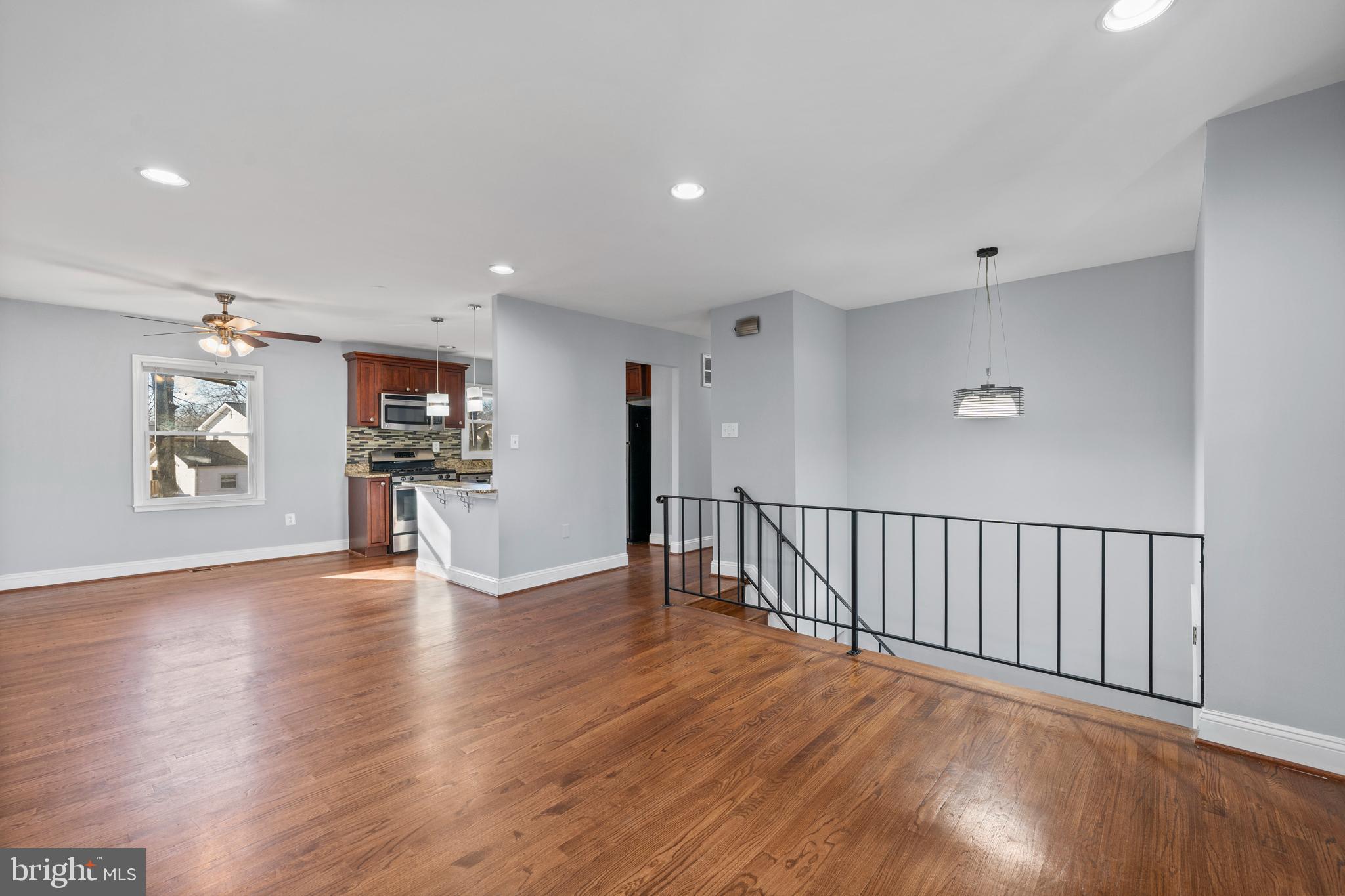 409 University Dr