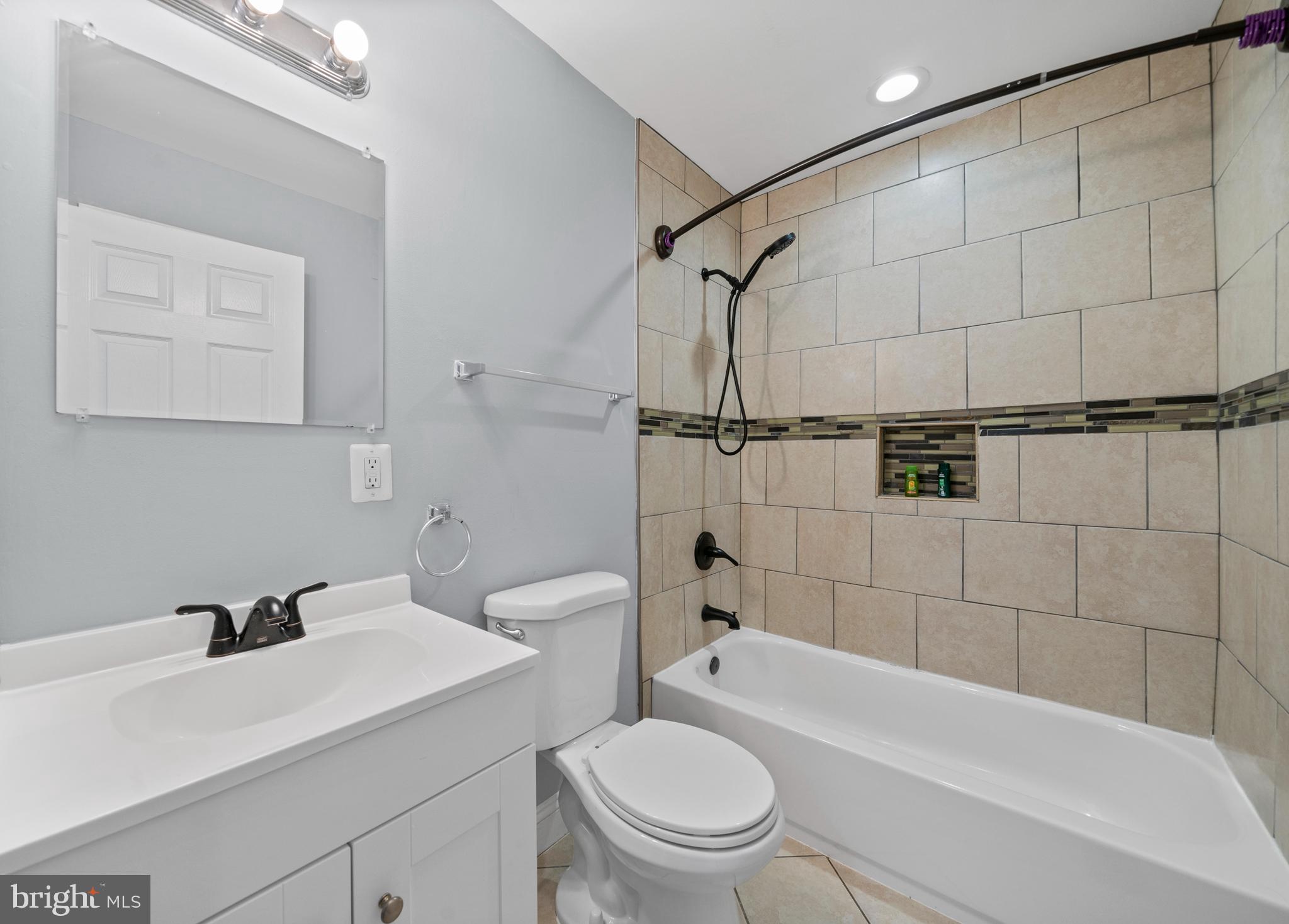 409 University Dr