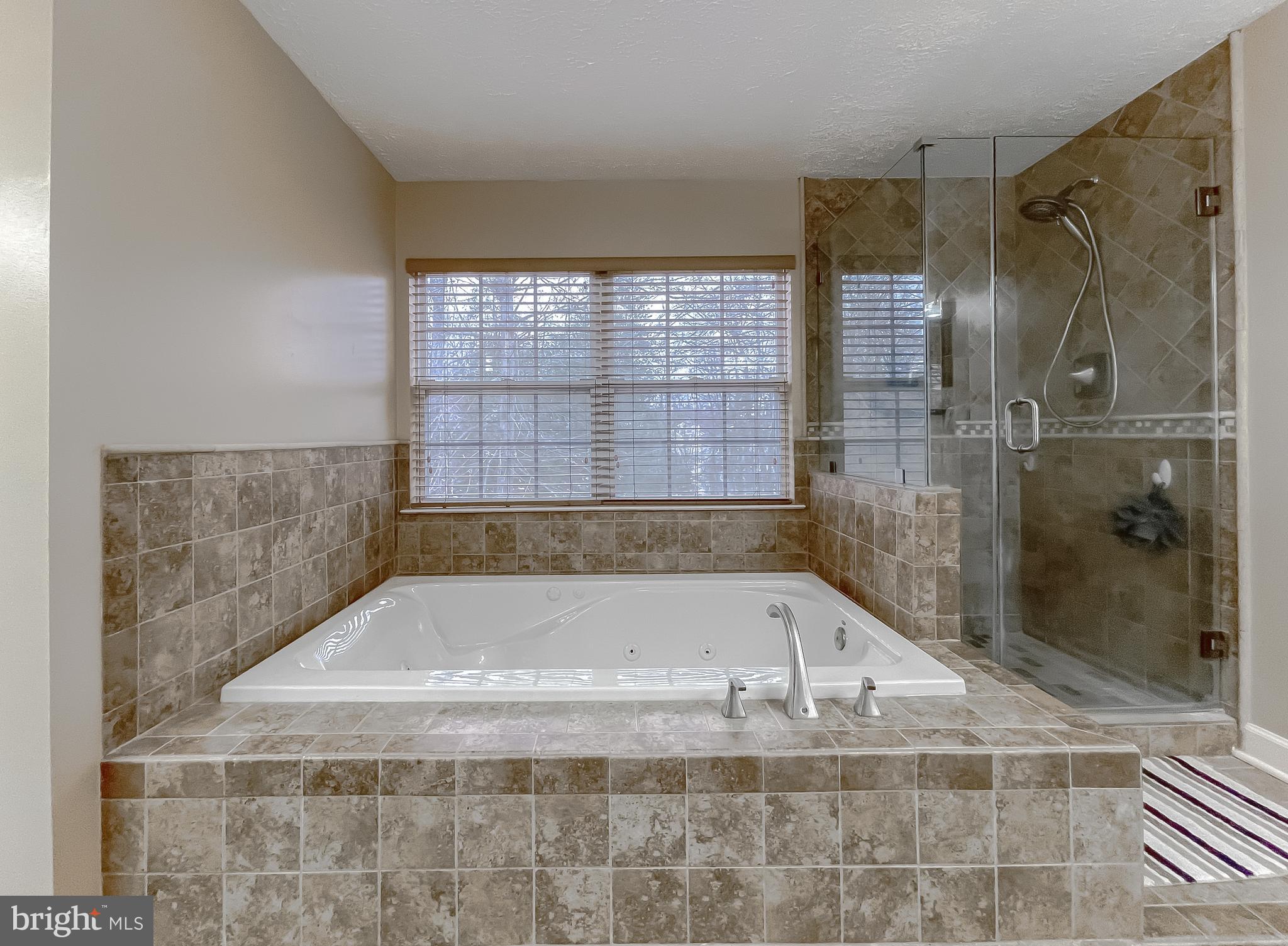 2334 Alava Ct