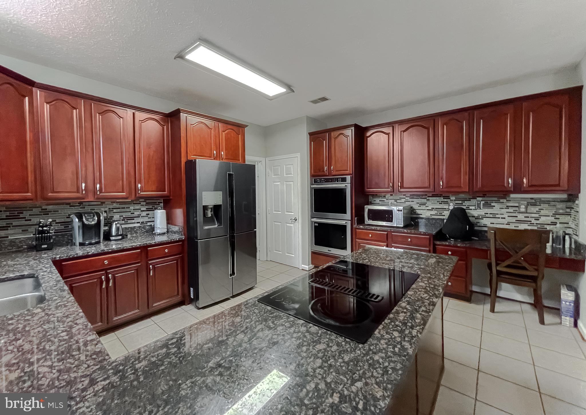 2334 Alava Ct