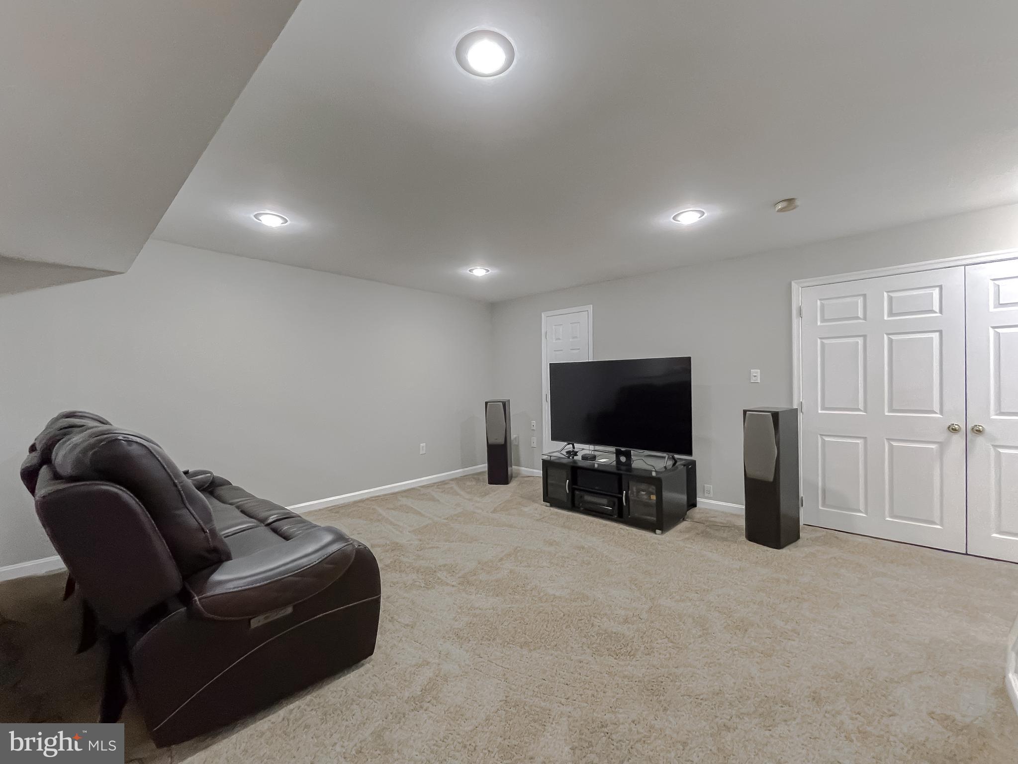 2334 Alava Ct