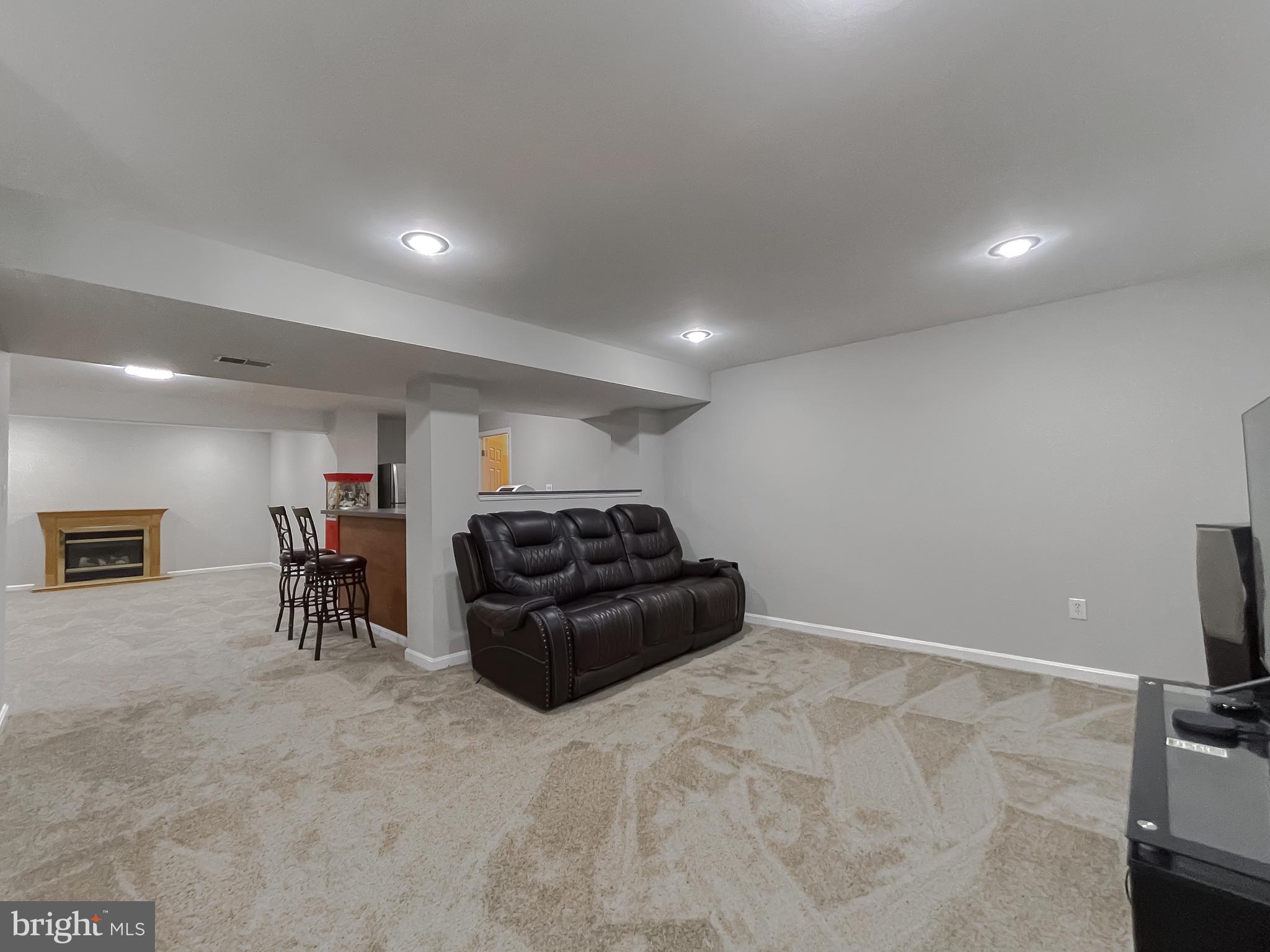 2334 Alava Ct