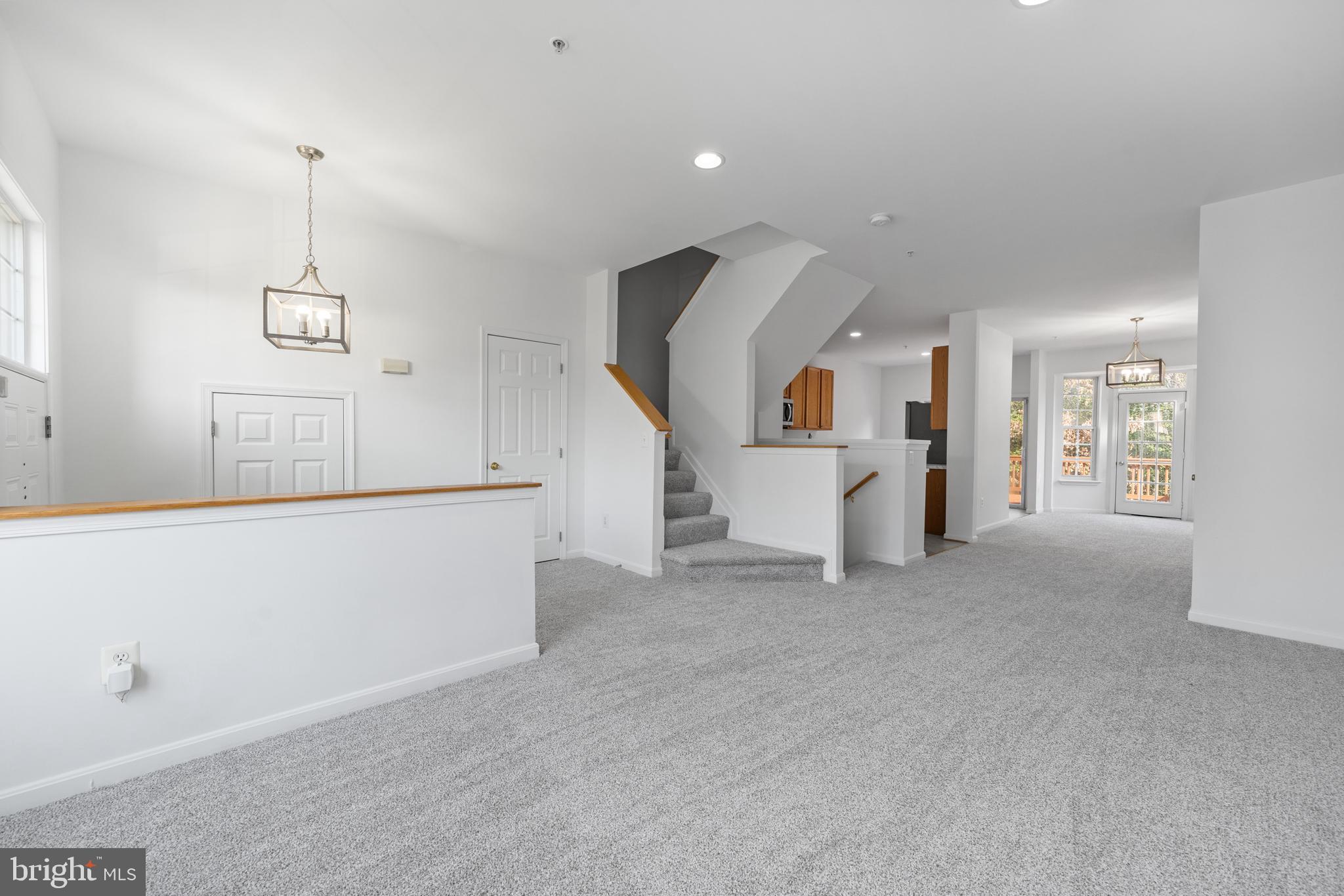 3716 Midlothian Pl