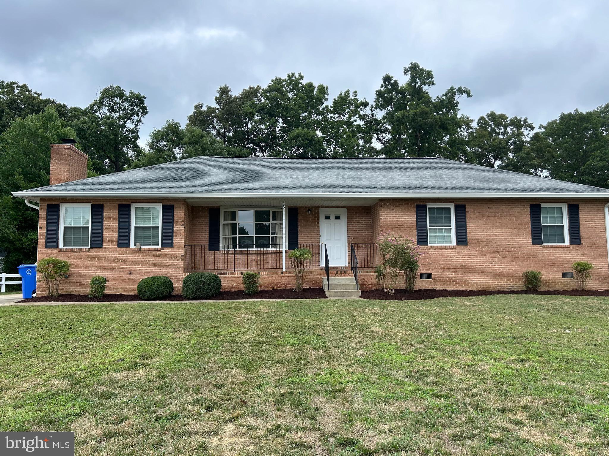 109 MORRIS DR
