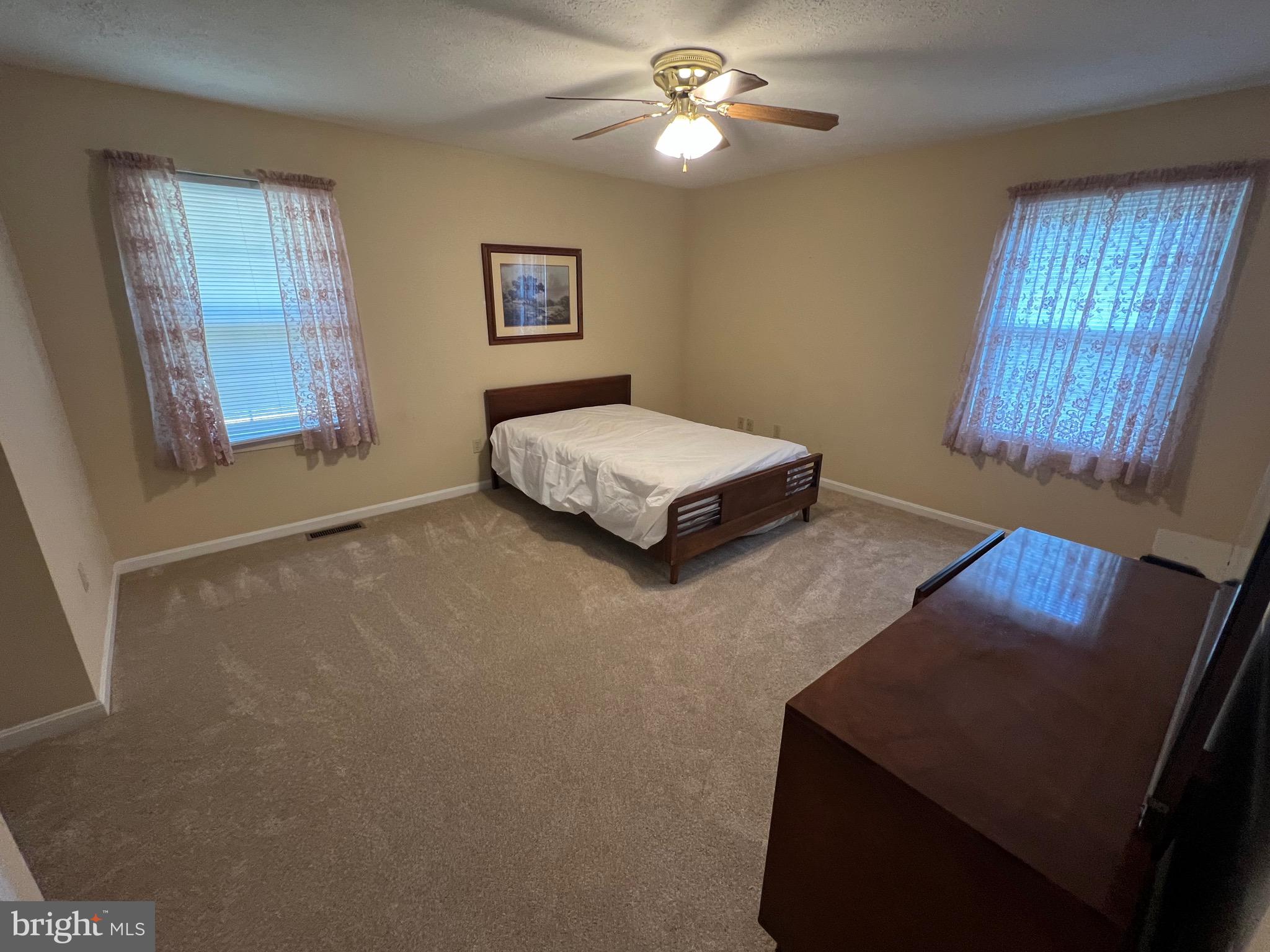 109 MORRIS DR