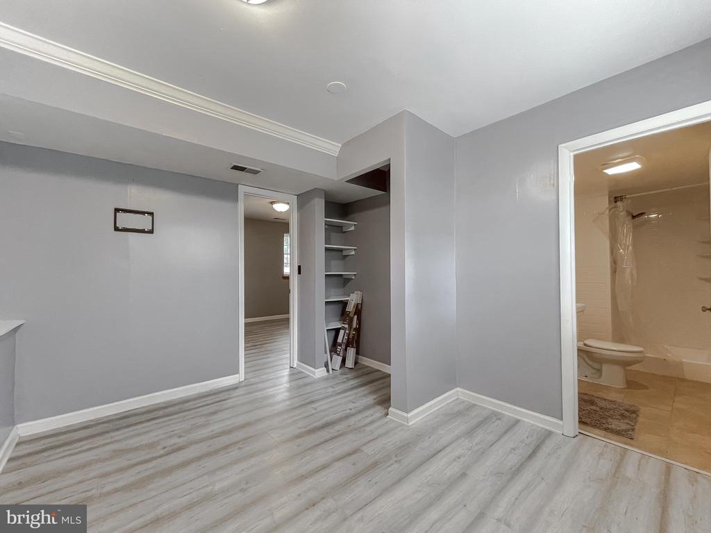 4603 Taylor Ct