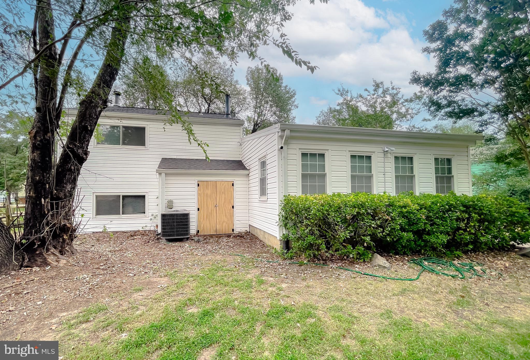 4603 Taylor Ct