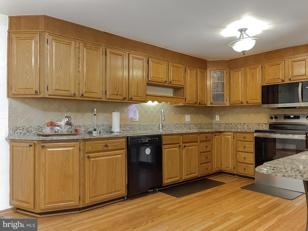 4603 Taylor Ct