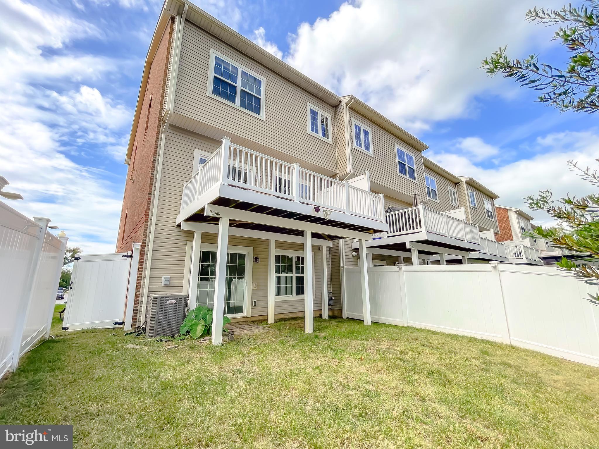 2728 COPPERSMITH PL