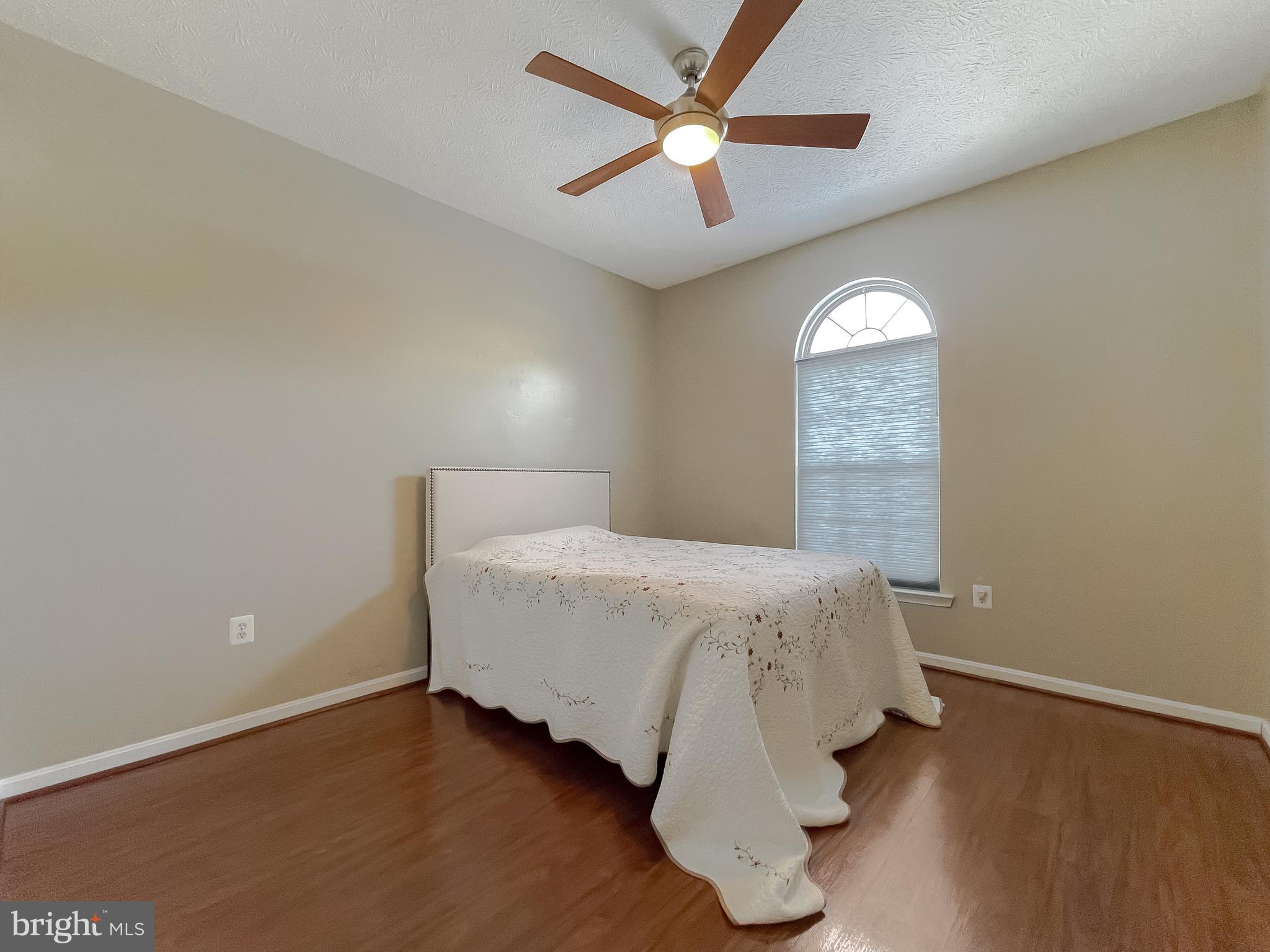 2831 Desert Sun Ct